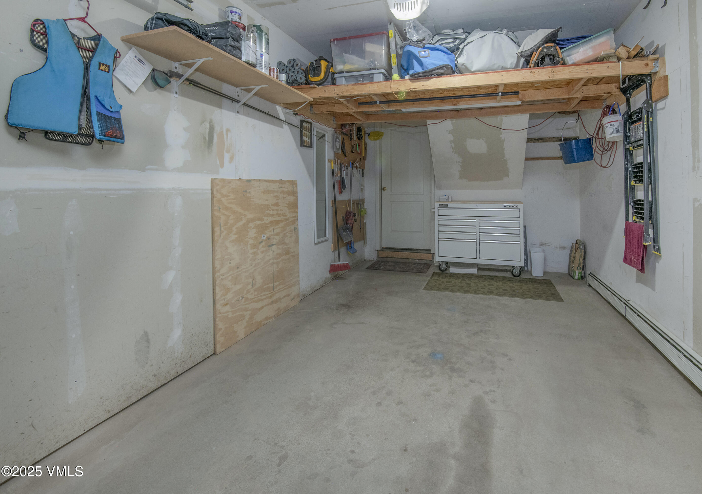 1502 Crazy Horse Circle, 1502