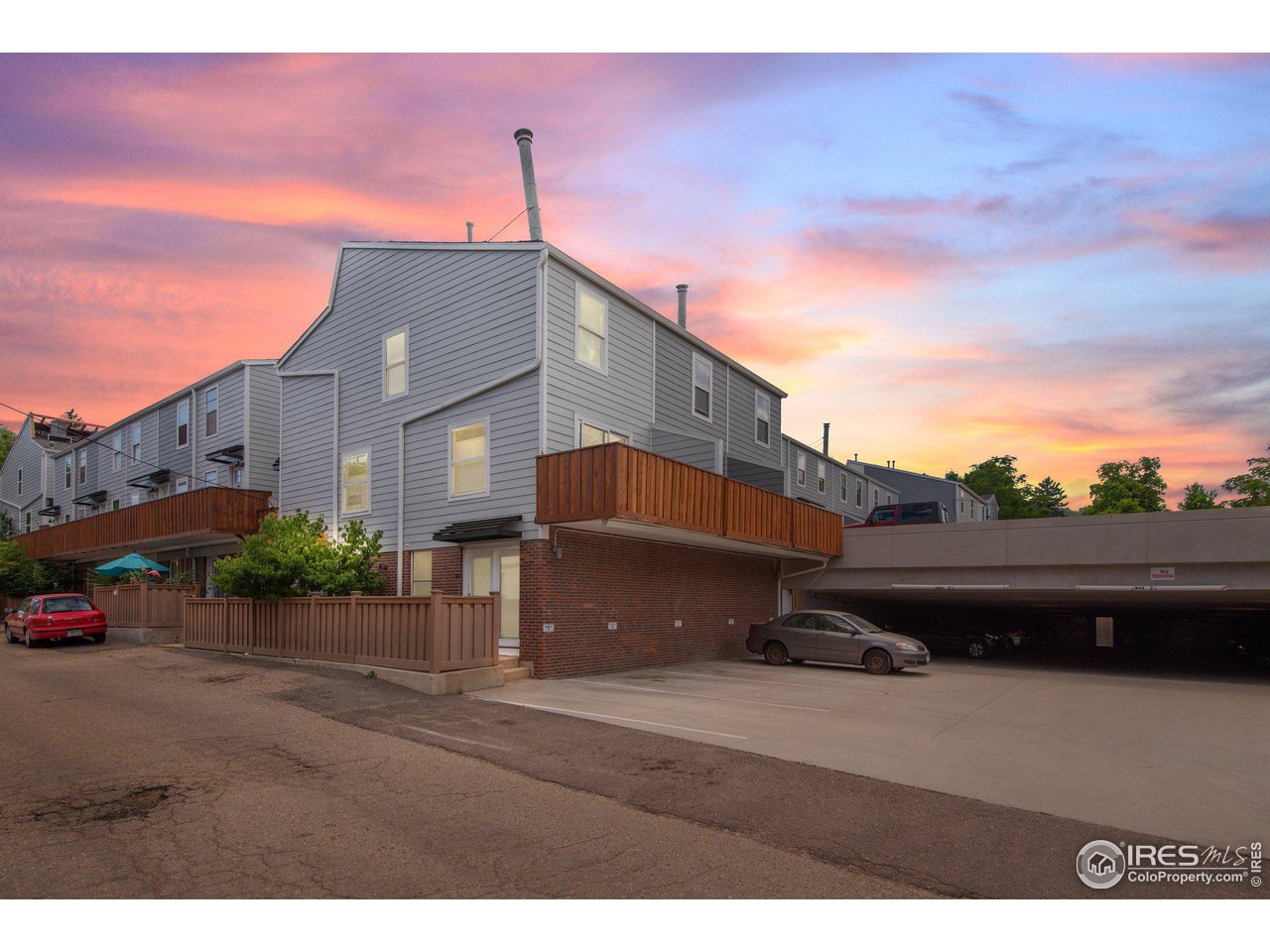 1111 Maxwell Ave 235