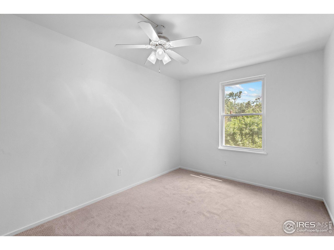 1111 Maxwell Ave 235