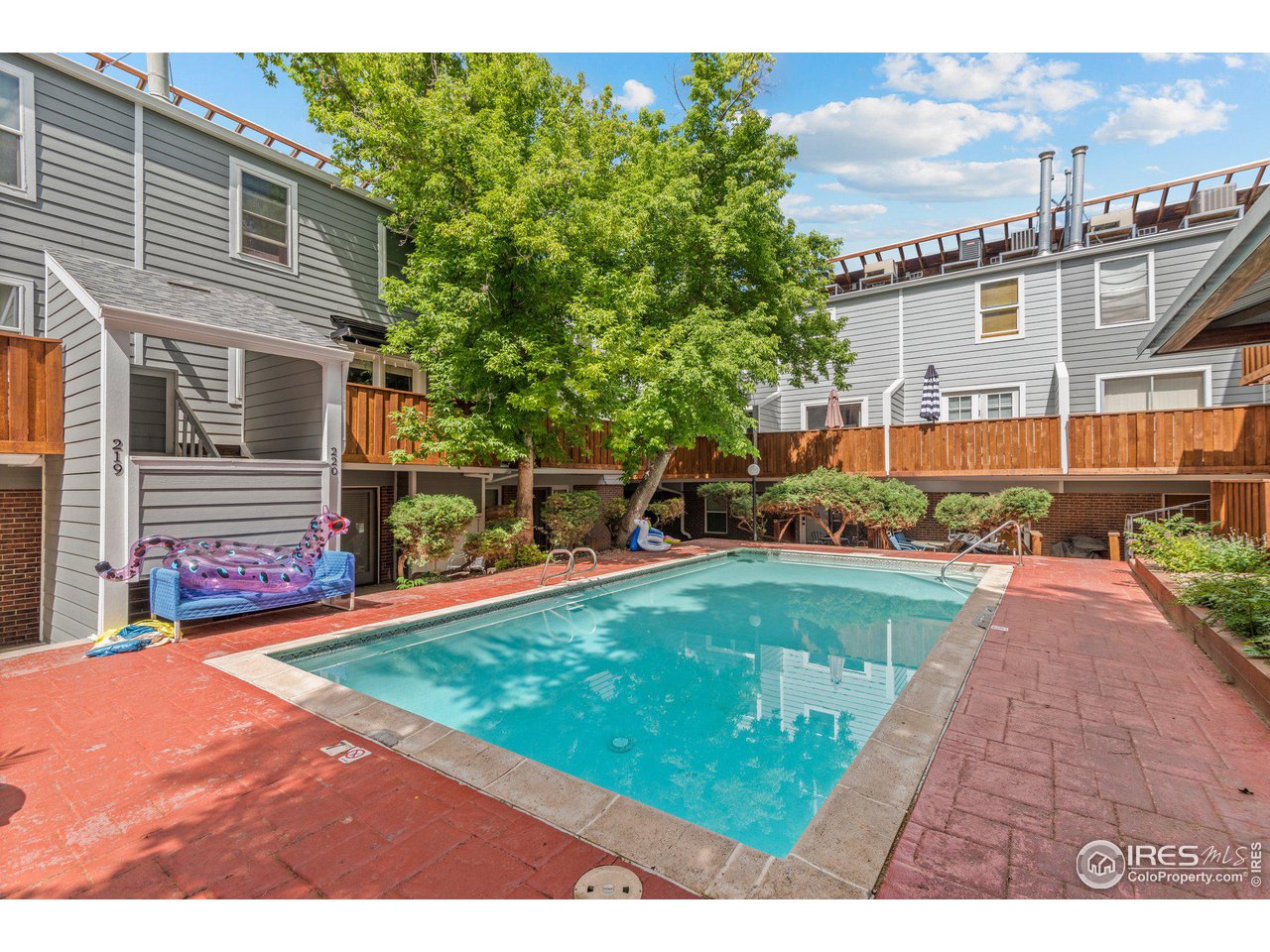 1111 Maxwell Ave 235