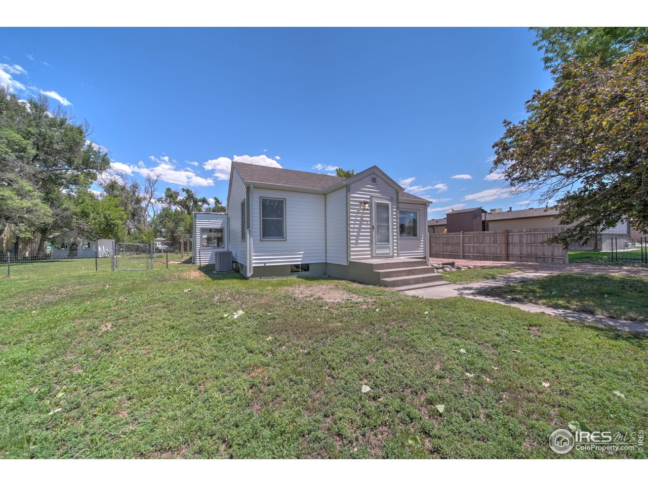316 Curry St