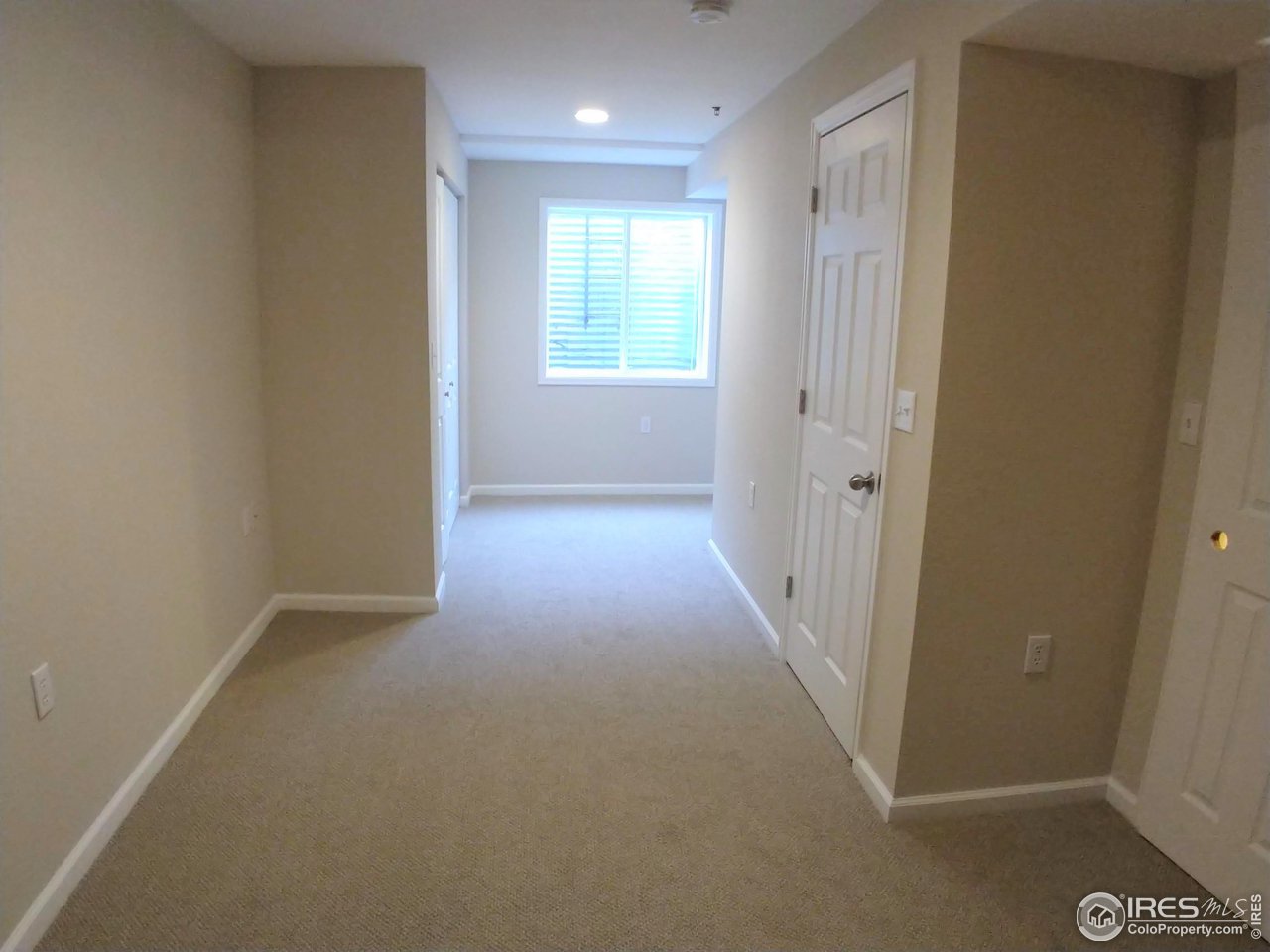 1601 Great Western Dr L-8