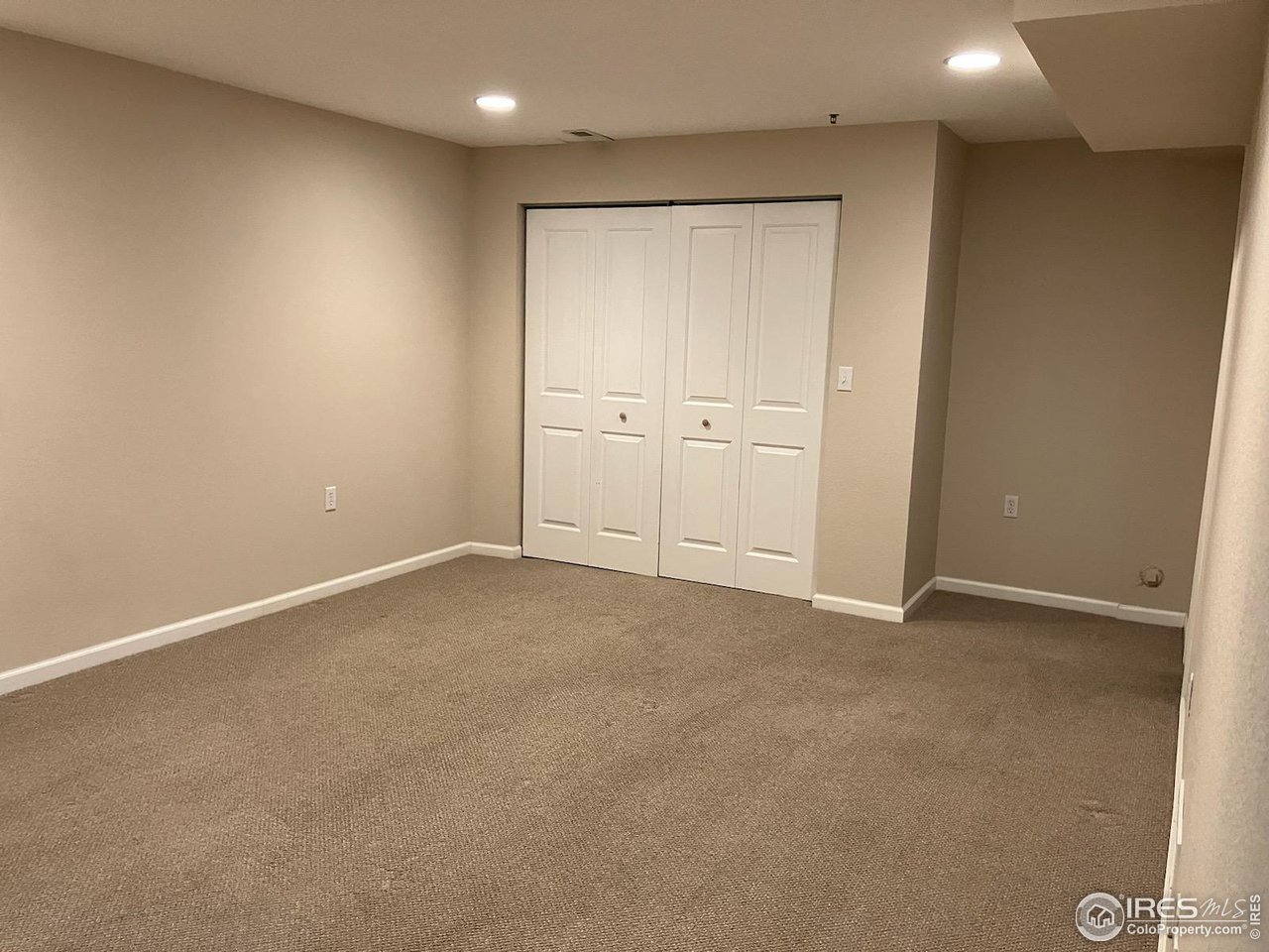 1601 Great Western Dr L-8