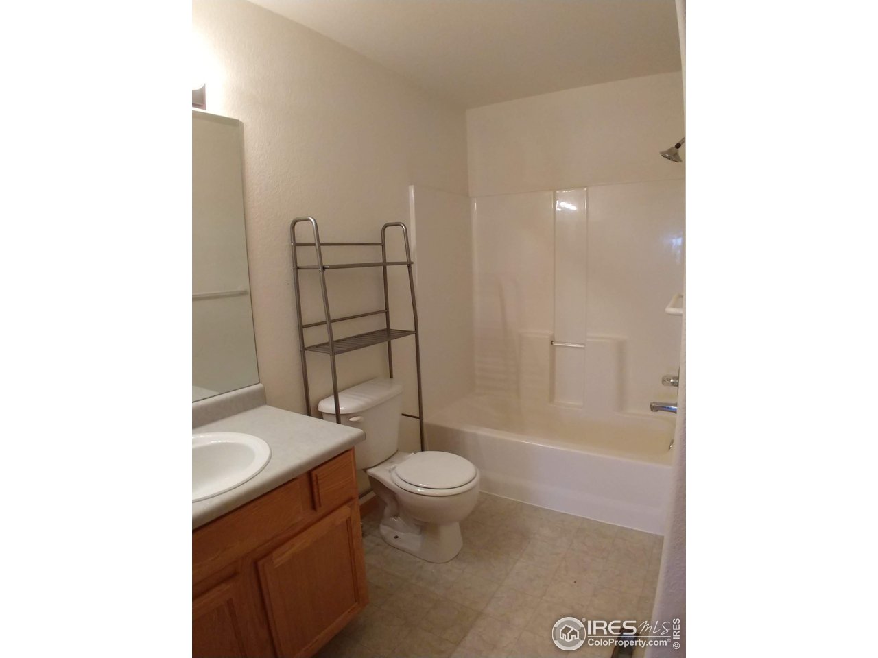 1601 Great Western Dr L-8