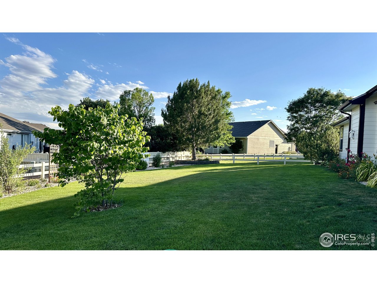 1382 Ridge Ct