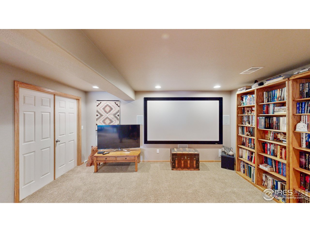 1382 Ridge Ct