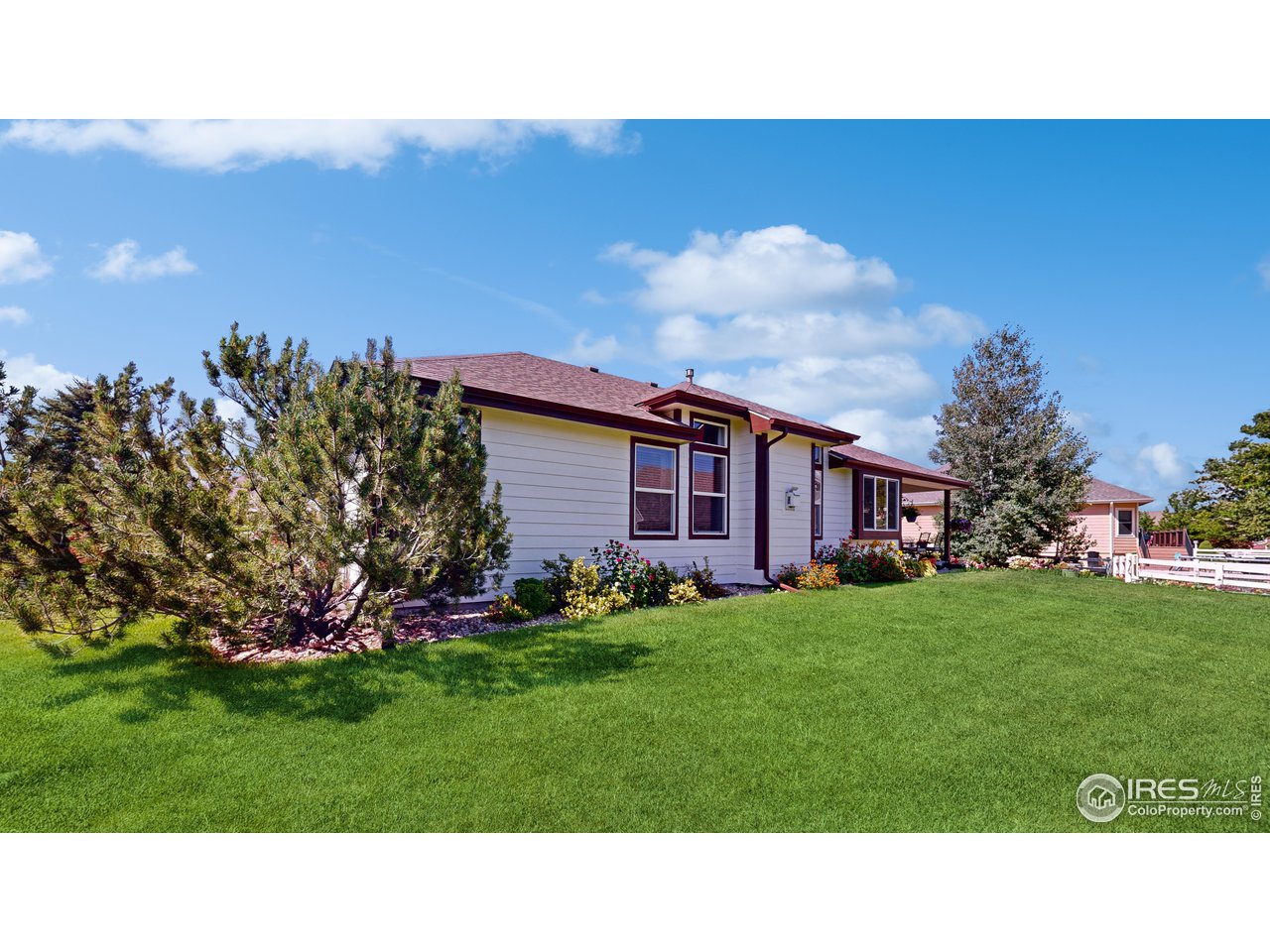 1382 Ridge Ct