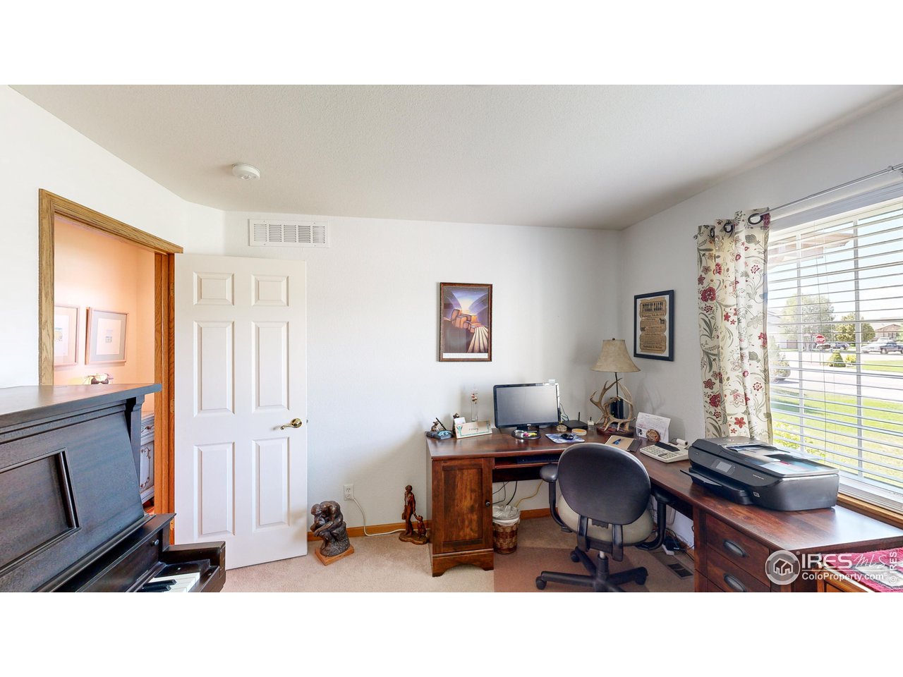 1382 Ridge Ct