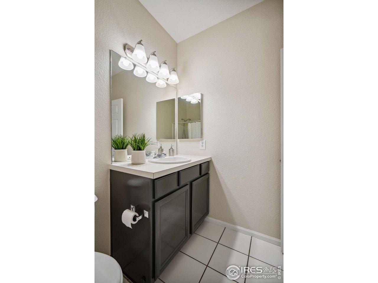 635 Gooseberry Dr 2003