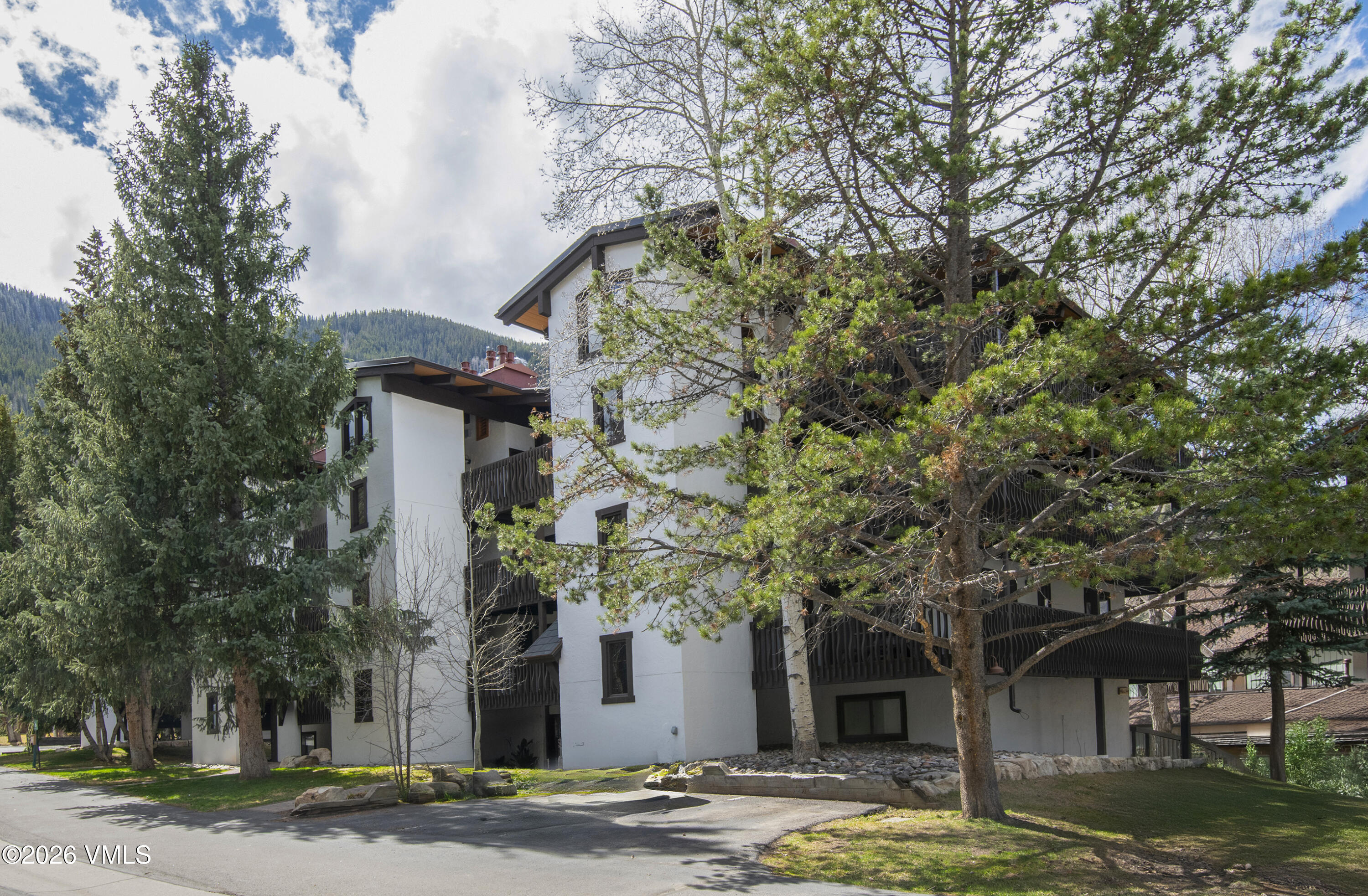 4680 Vail Racquet Club Drive Unit: 14-20