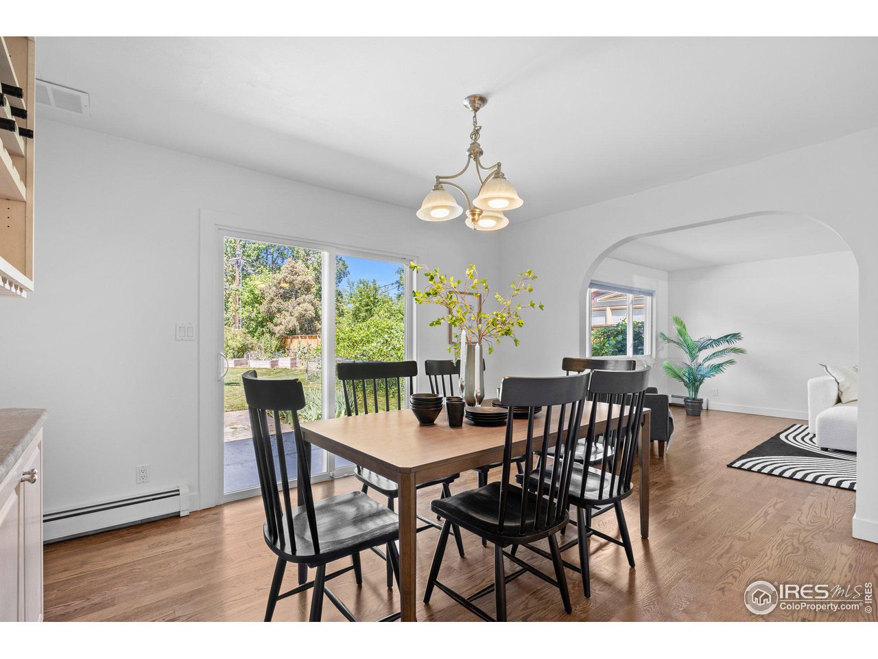 861 Cypress Dr
