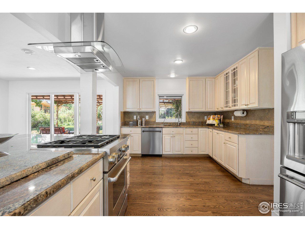861 Cypress Dr
