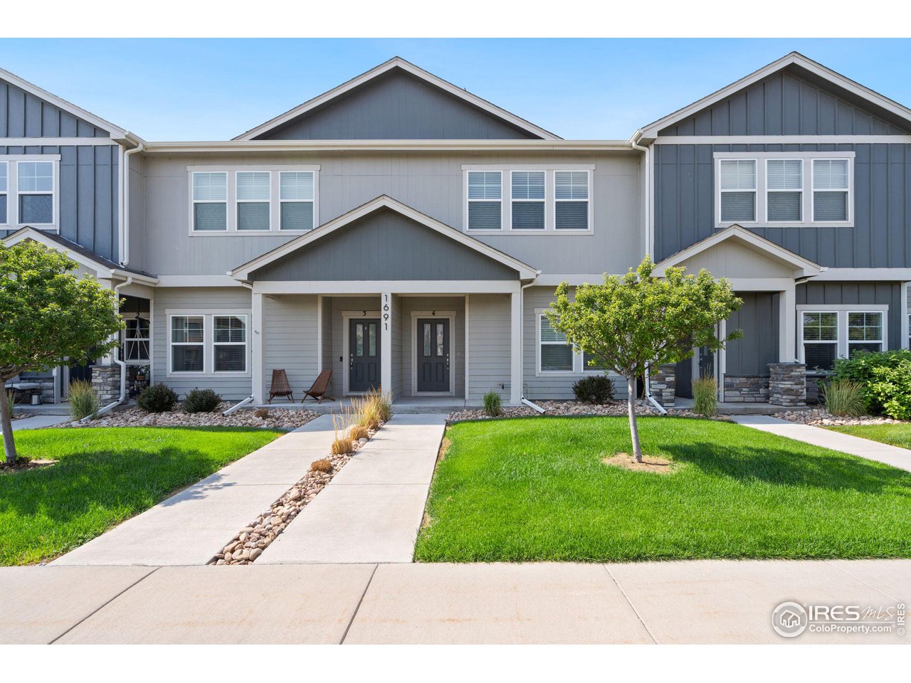1691 Grand Ave 4