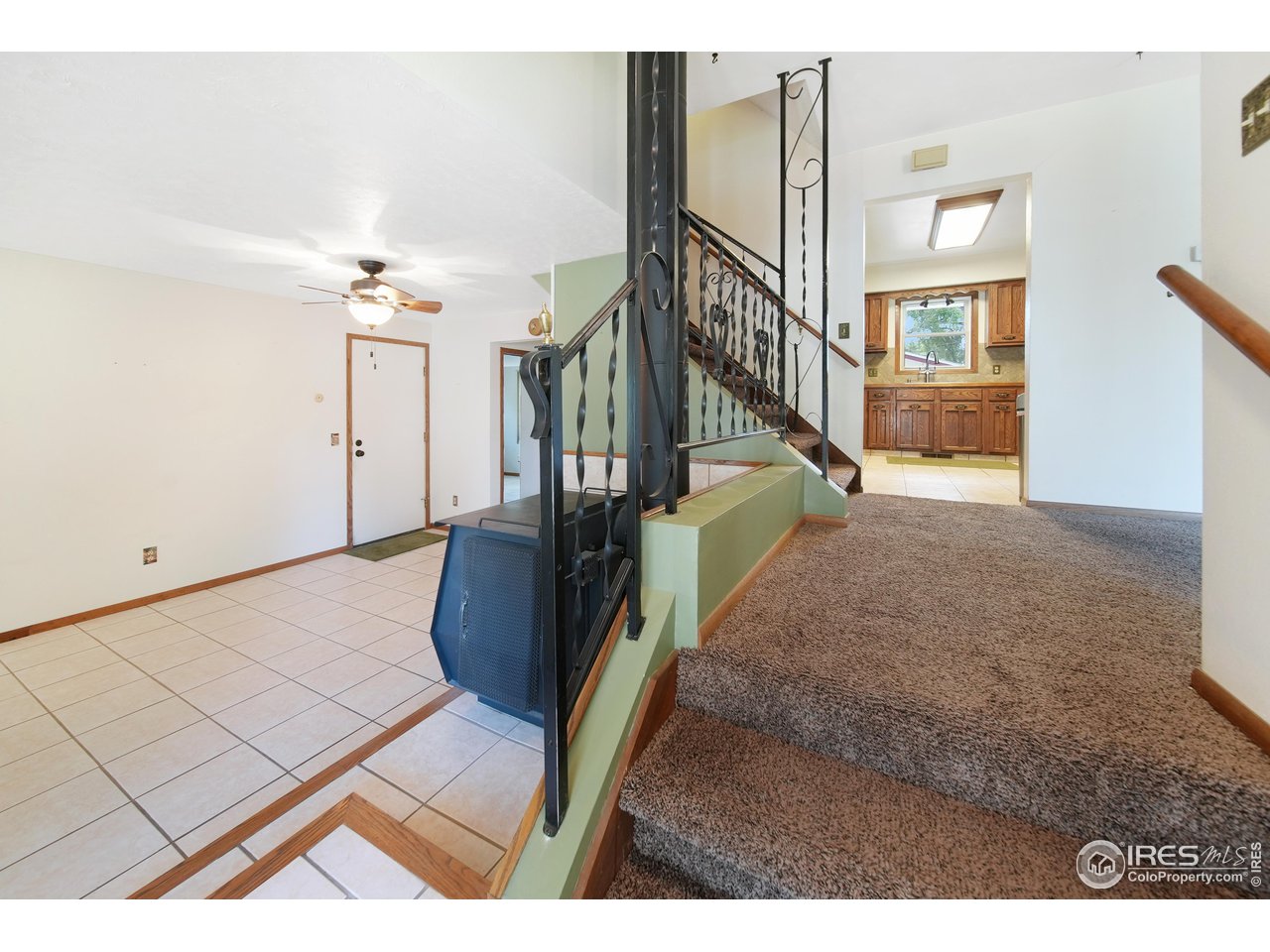 616 W Kiowa Ave