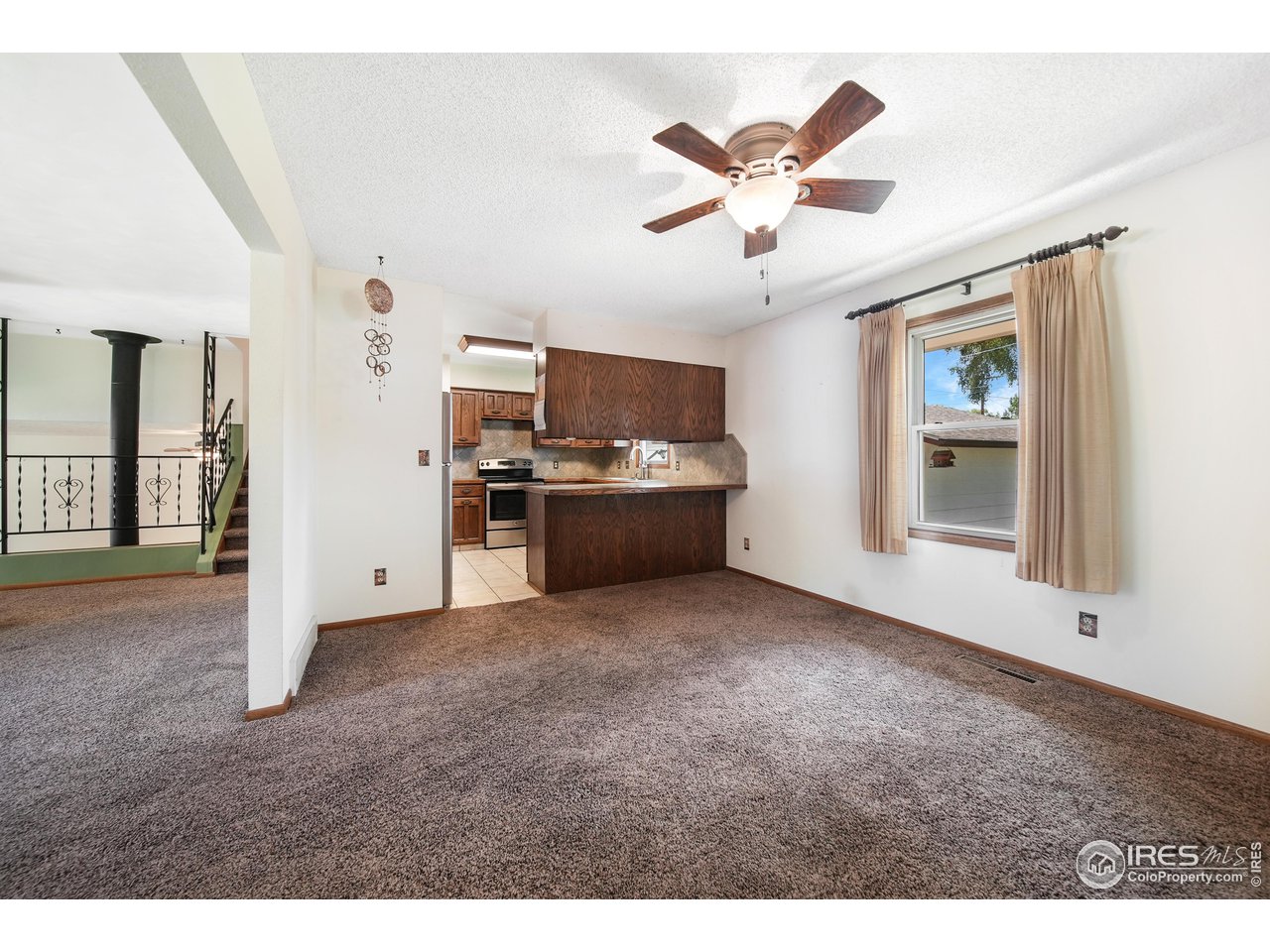 616 W Kiowa Ave