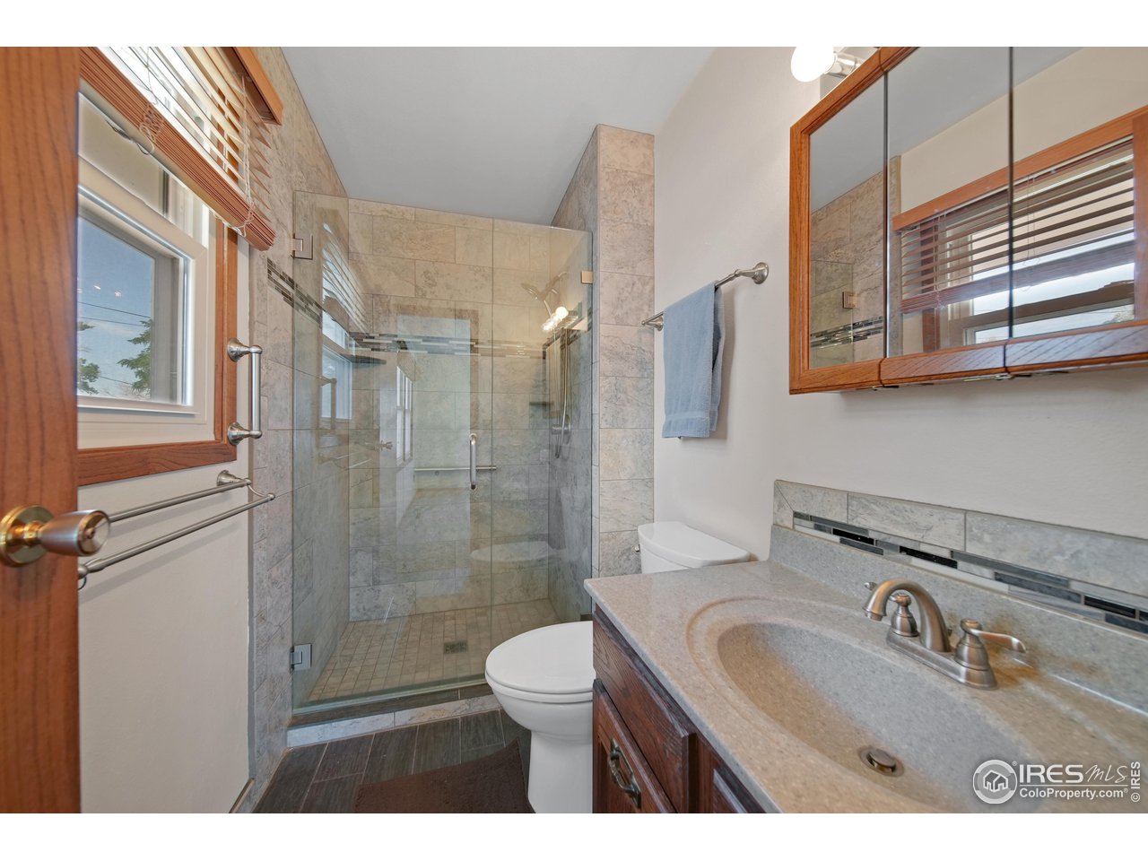 616 W Kiowa Ave