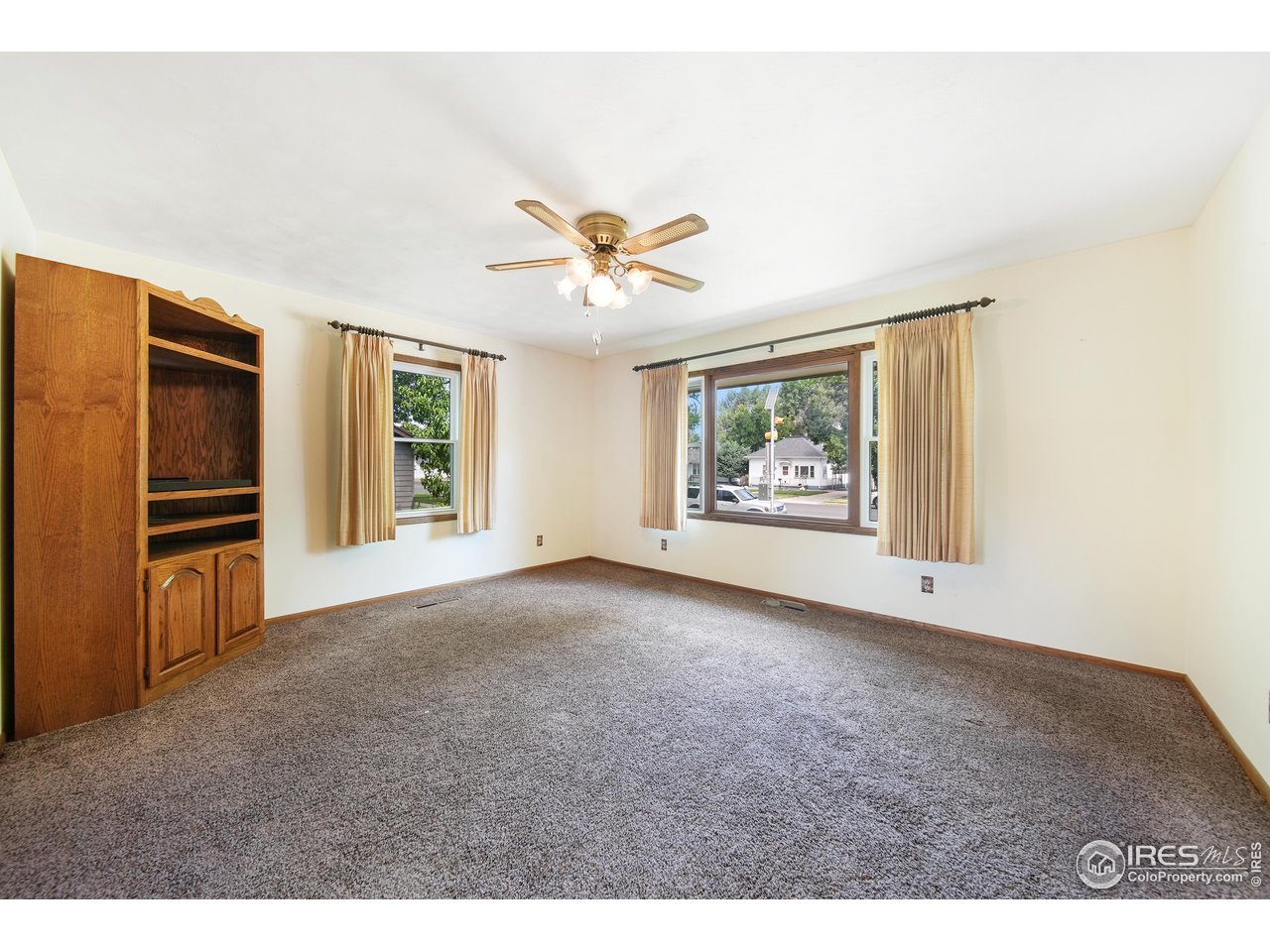 616 W Kiowa Ave