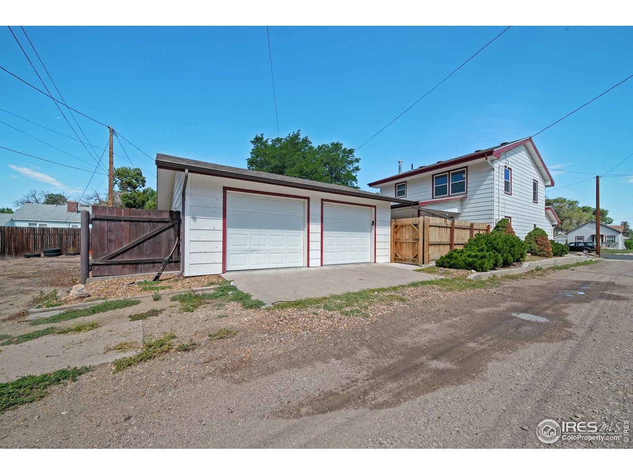 616 W Kiowa Ave