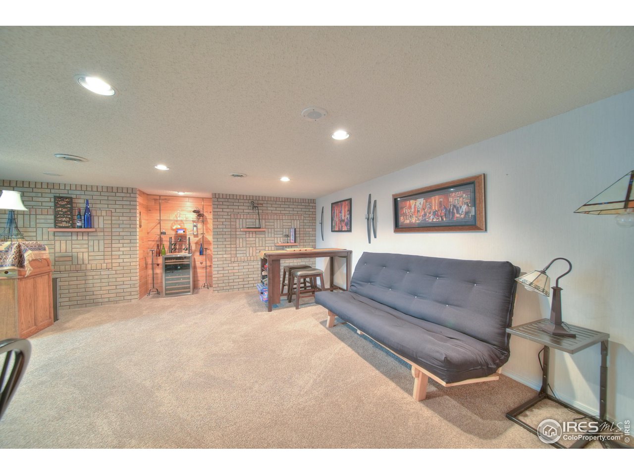 102 Fairway Ln