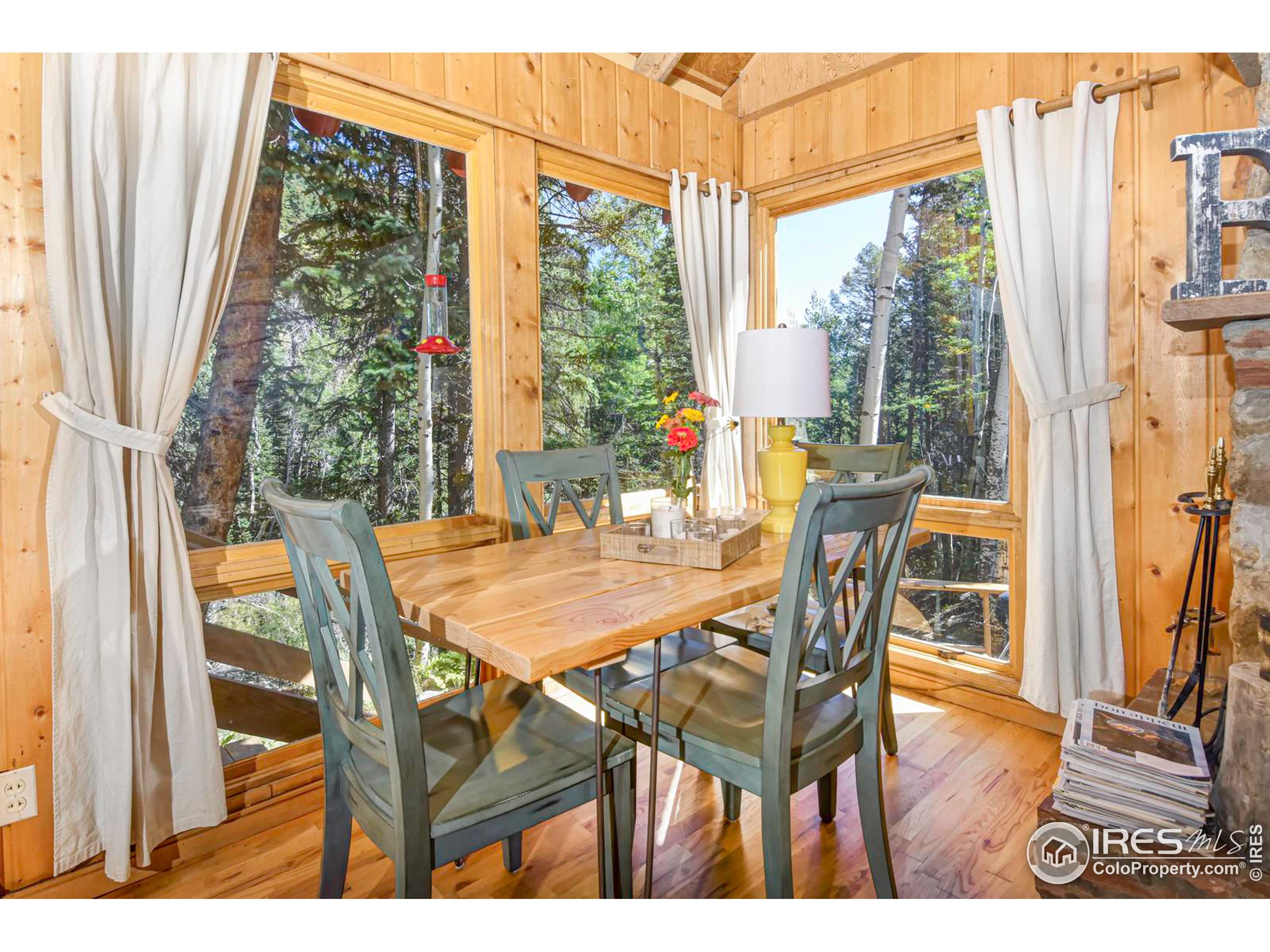 349 Peaceful Valley Rd