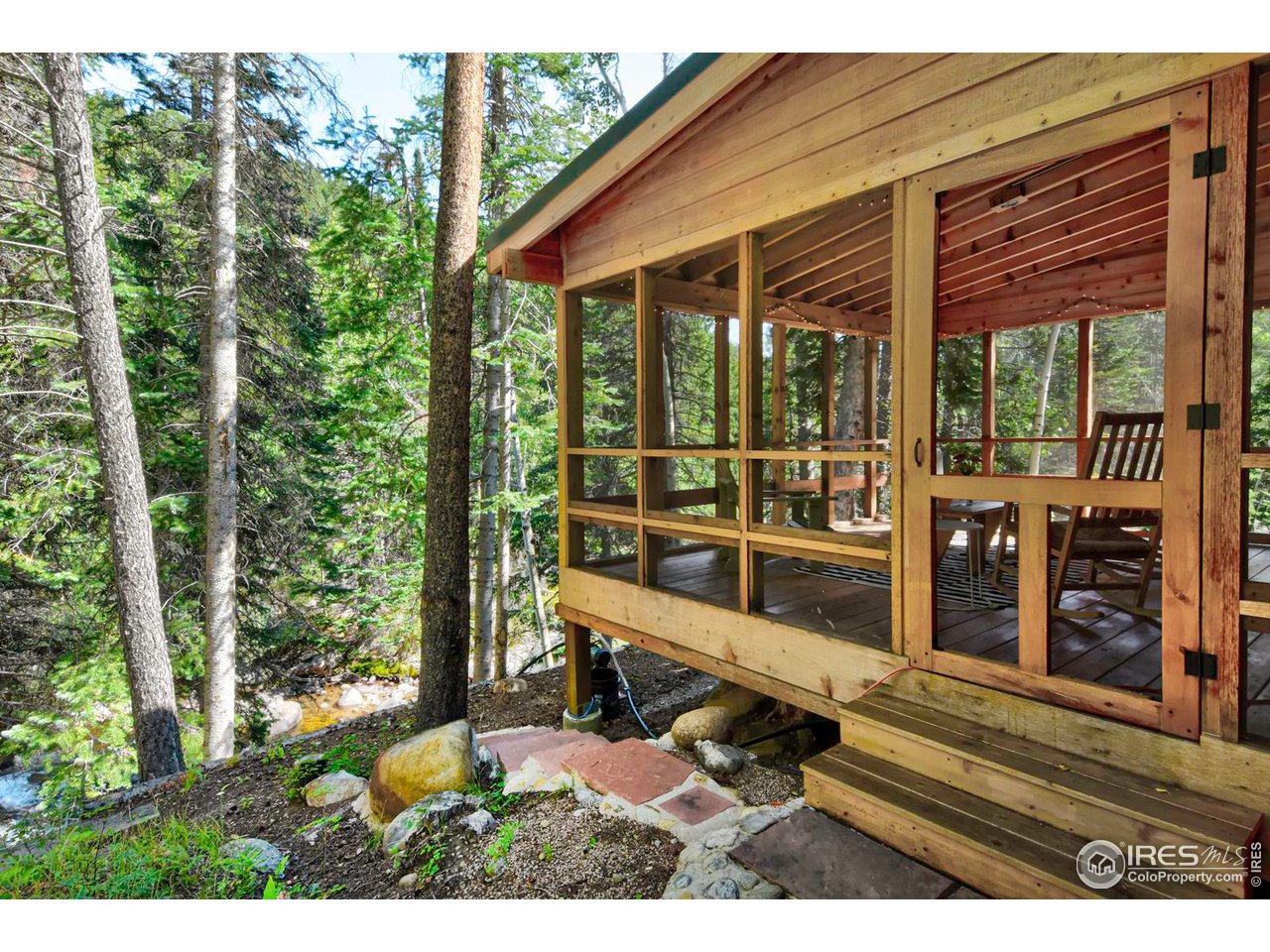 349 Peaceful Valley Rd