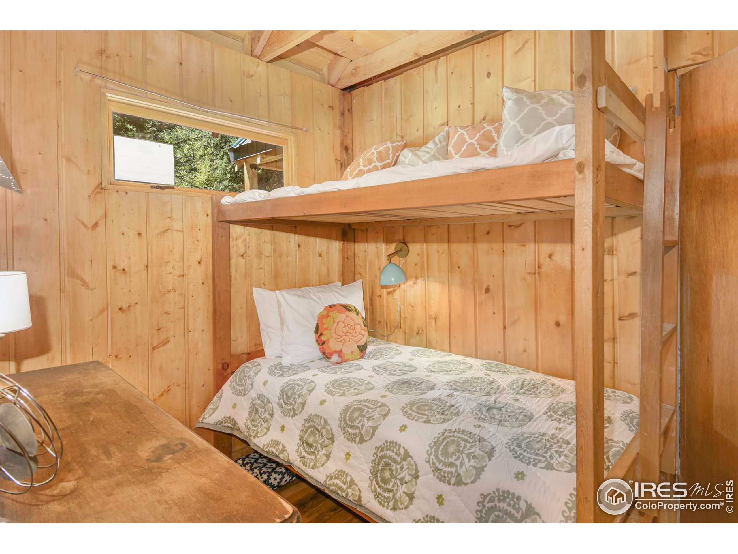 349 Peaceful Valley Rd