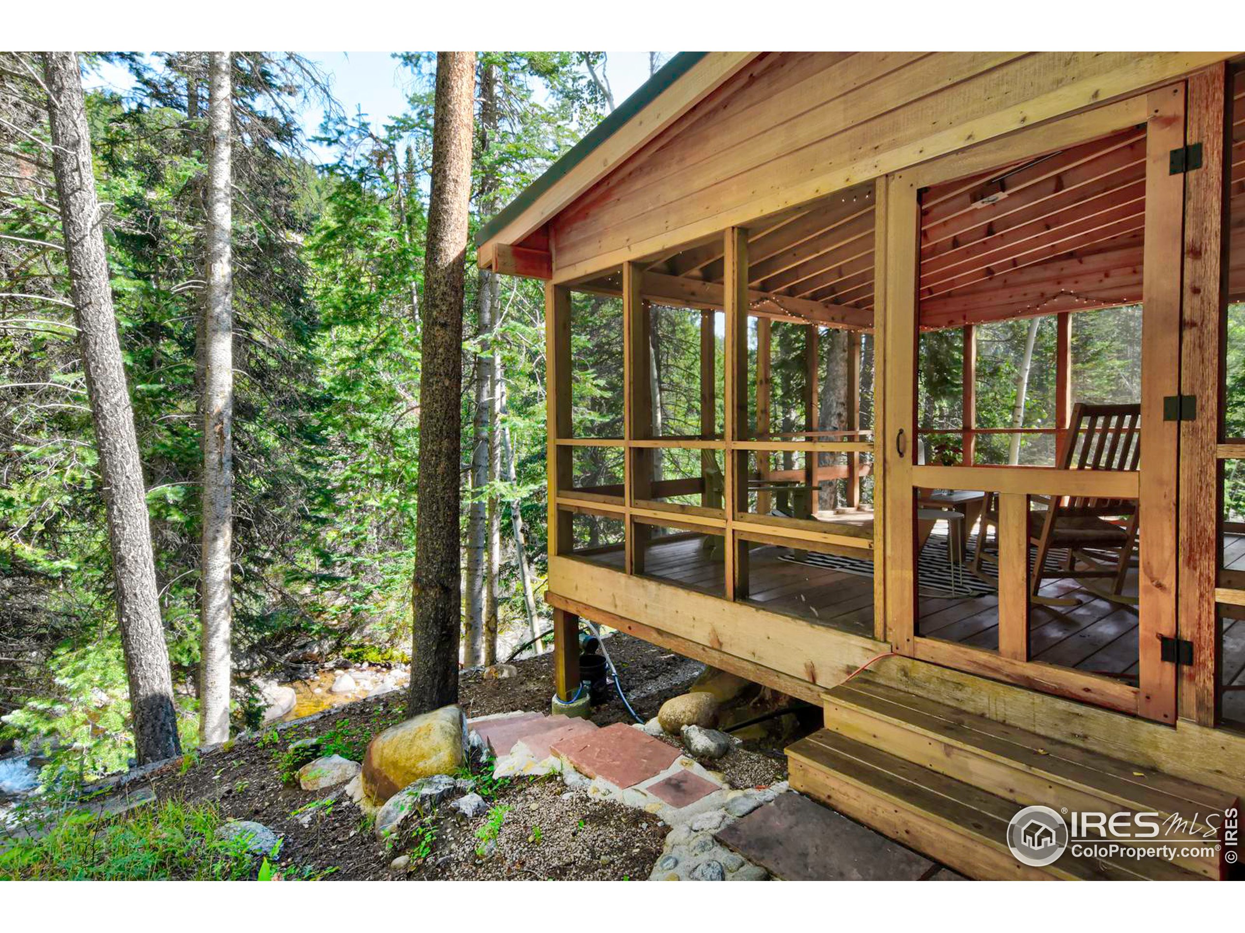 349 Peaceful Valley Rd