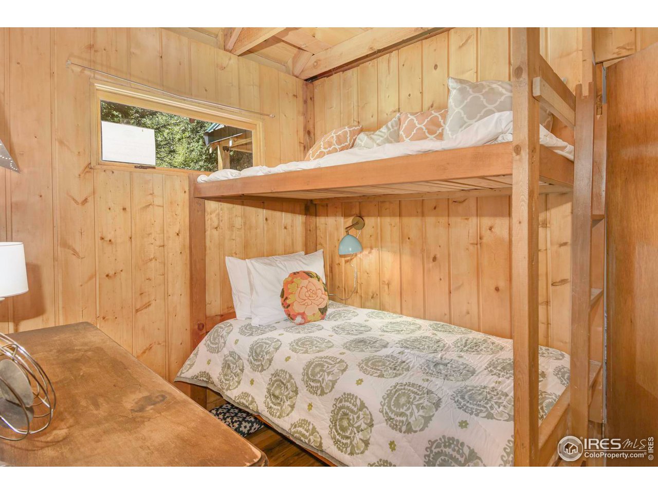 349 Peaceful Valley Rd