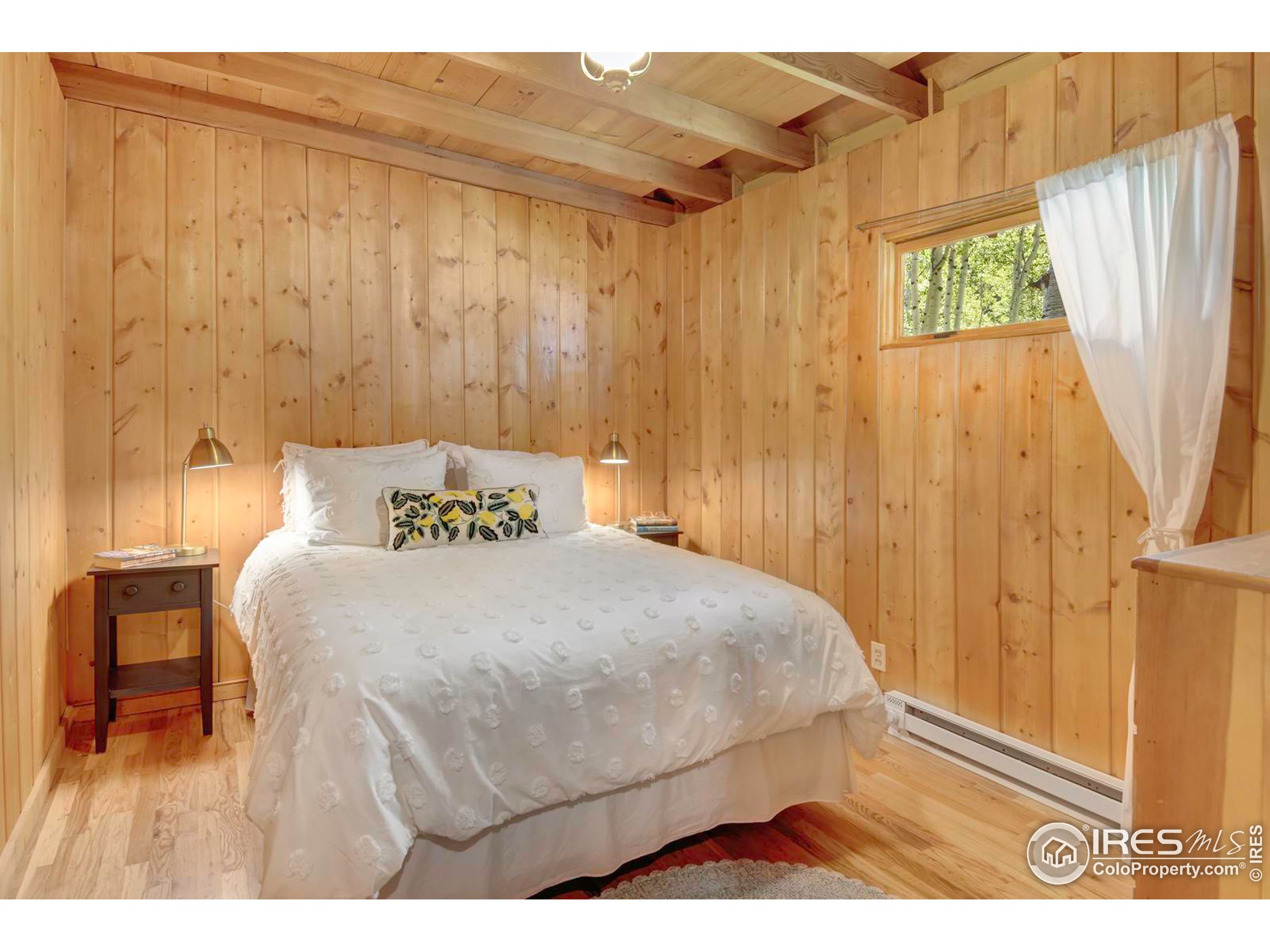 349 Peaceful Valley Rd