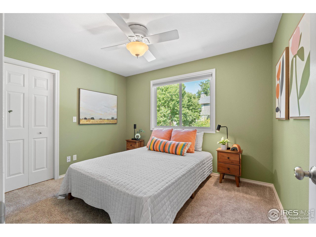 650 Columbine Ct