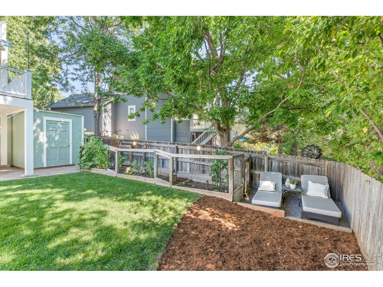 650 Columbine Ct