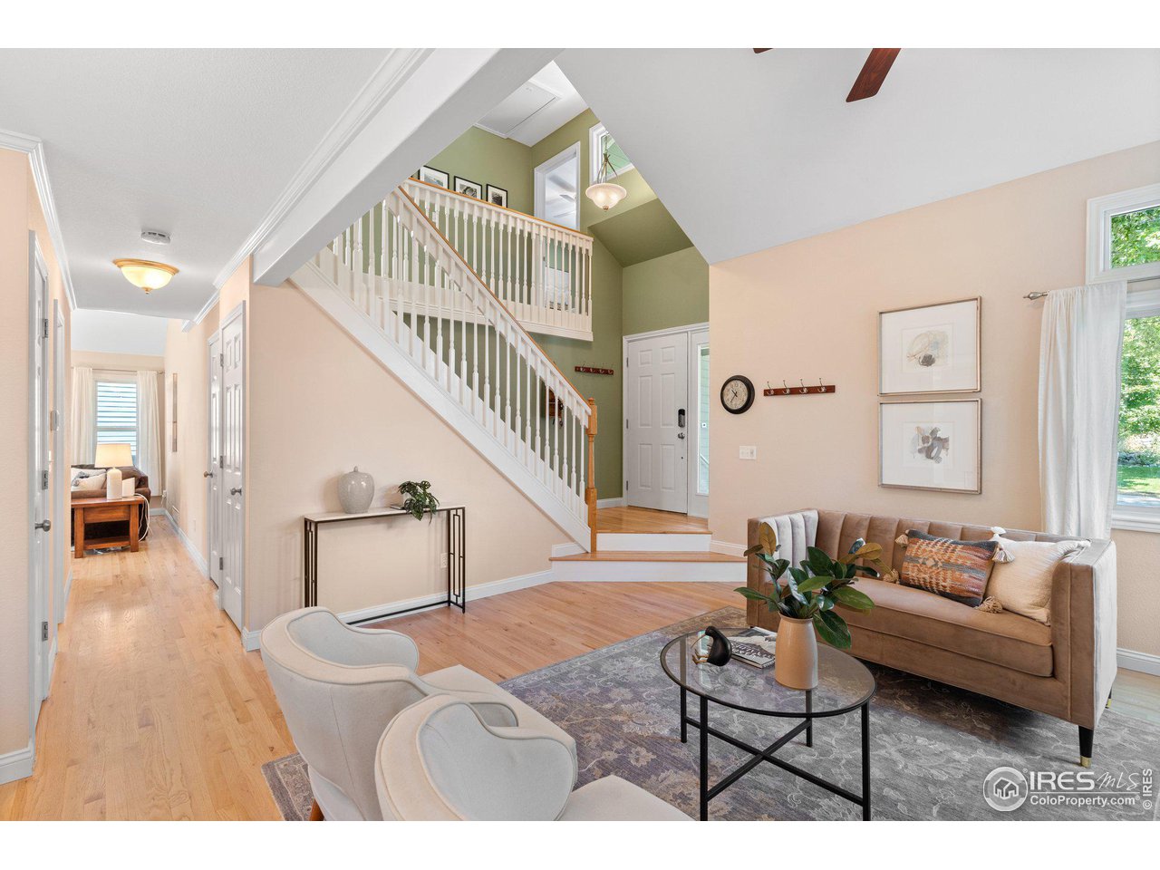 650 Columbine Ct