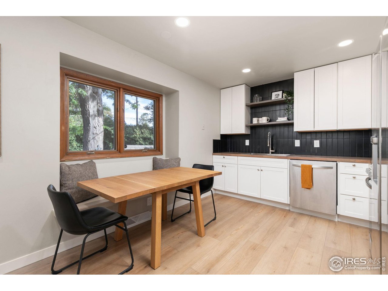 1110 Jennifer Drive