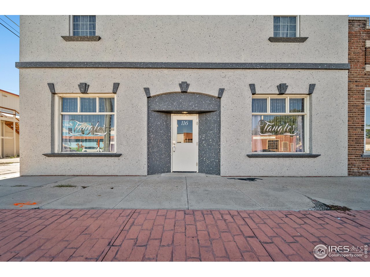 116 W Railroad Ave