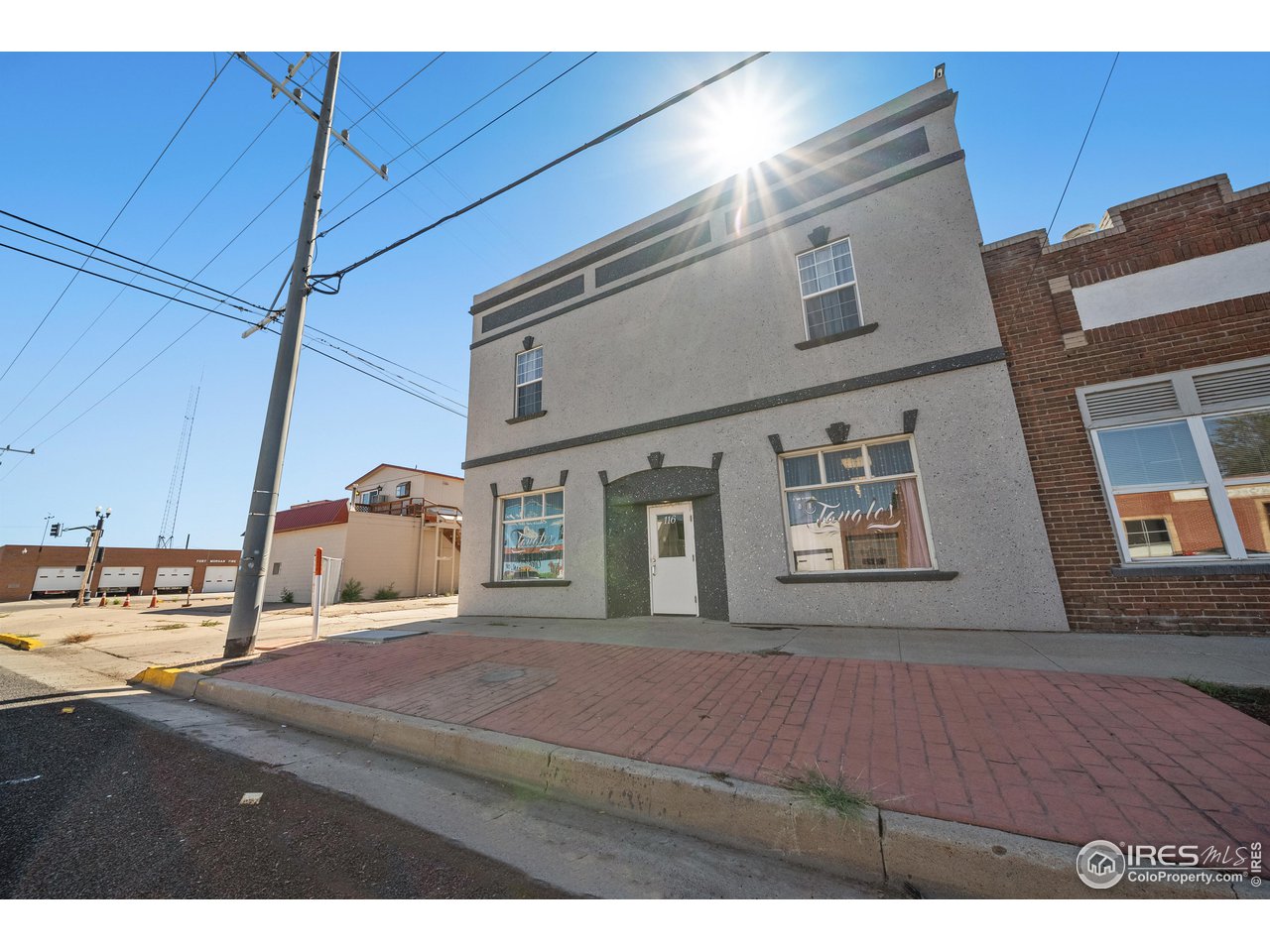 116 W Railroad Ave
