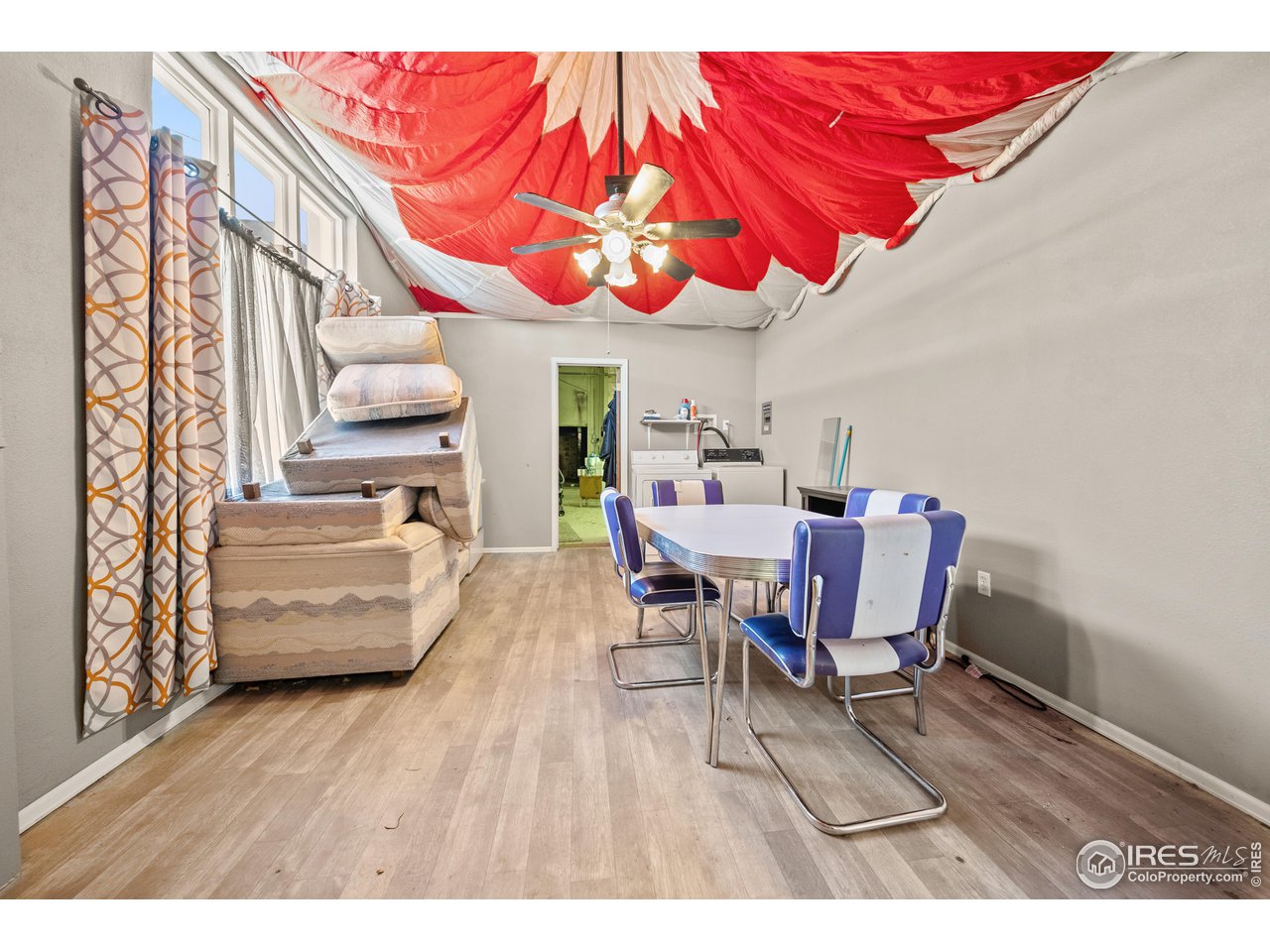 116 W Railroad Ave