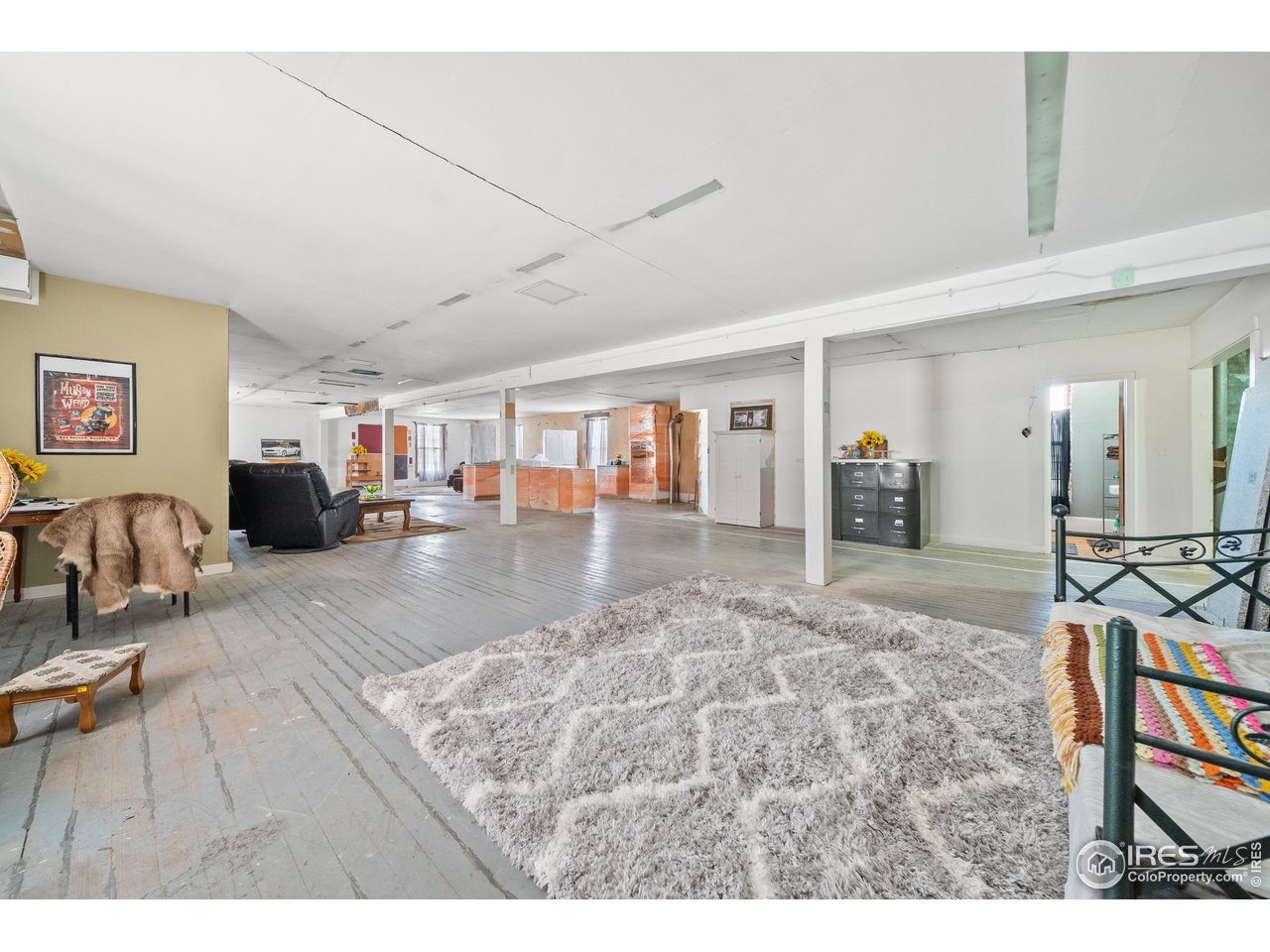116 W Railroad Ave