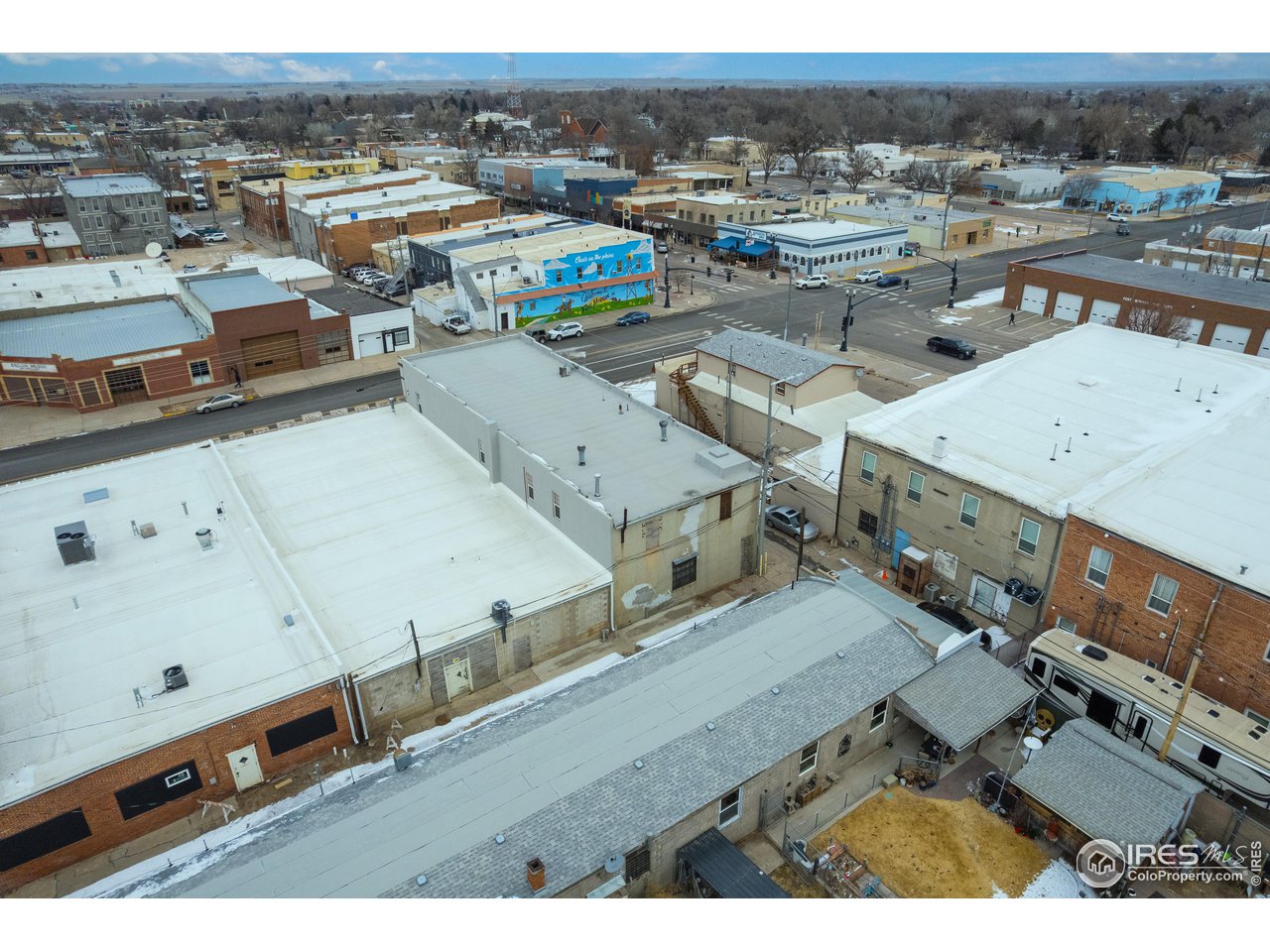 116 W Railroad Ave