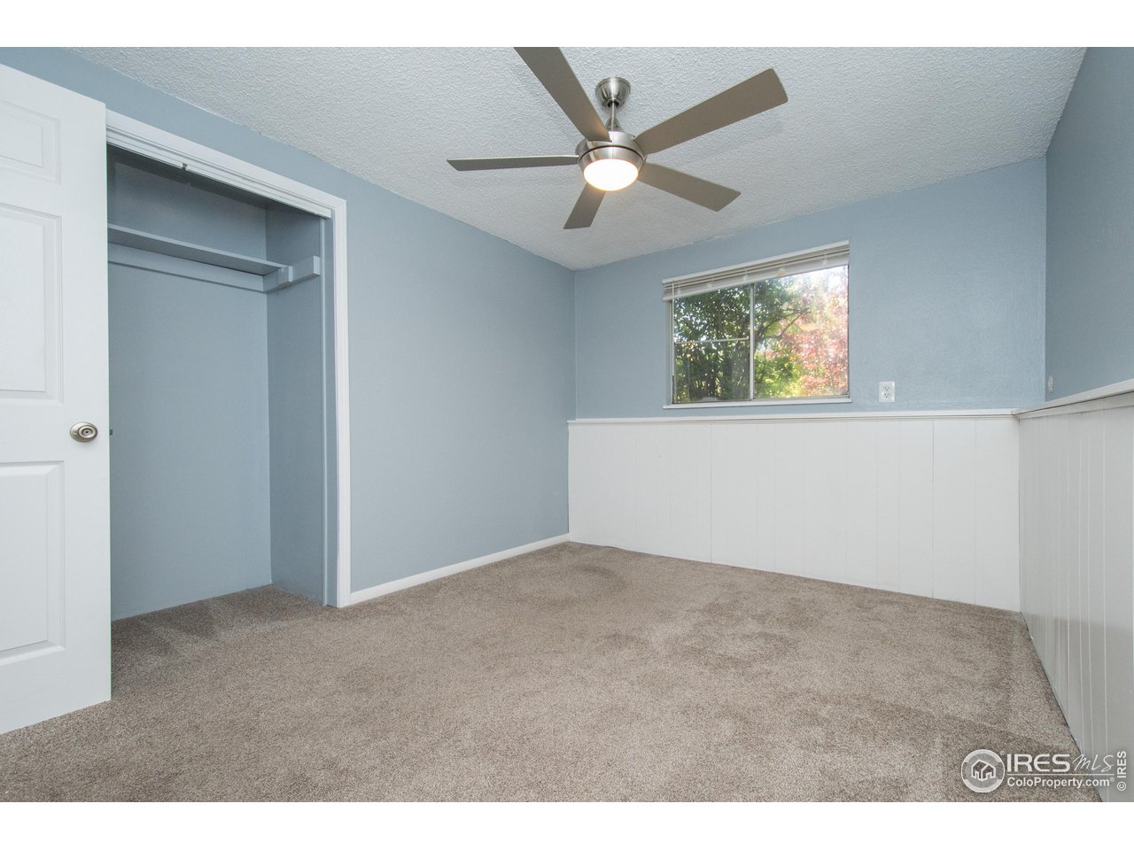 1129 Skyline Dr