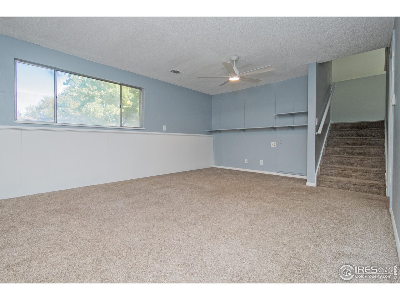 1129 Skyline Dr