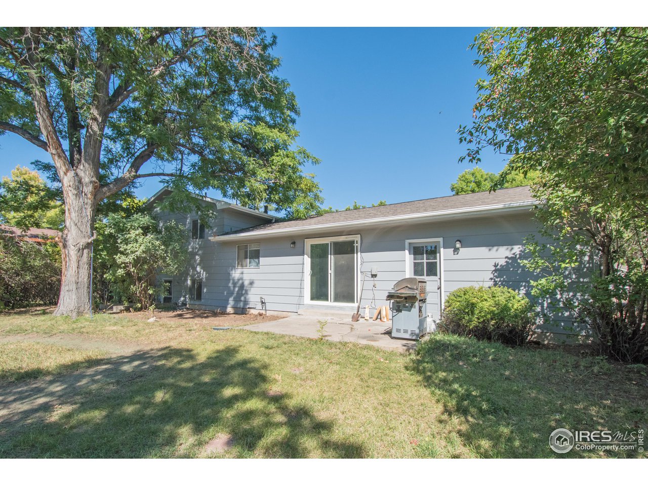 1129 Skyline Dr