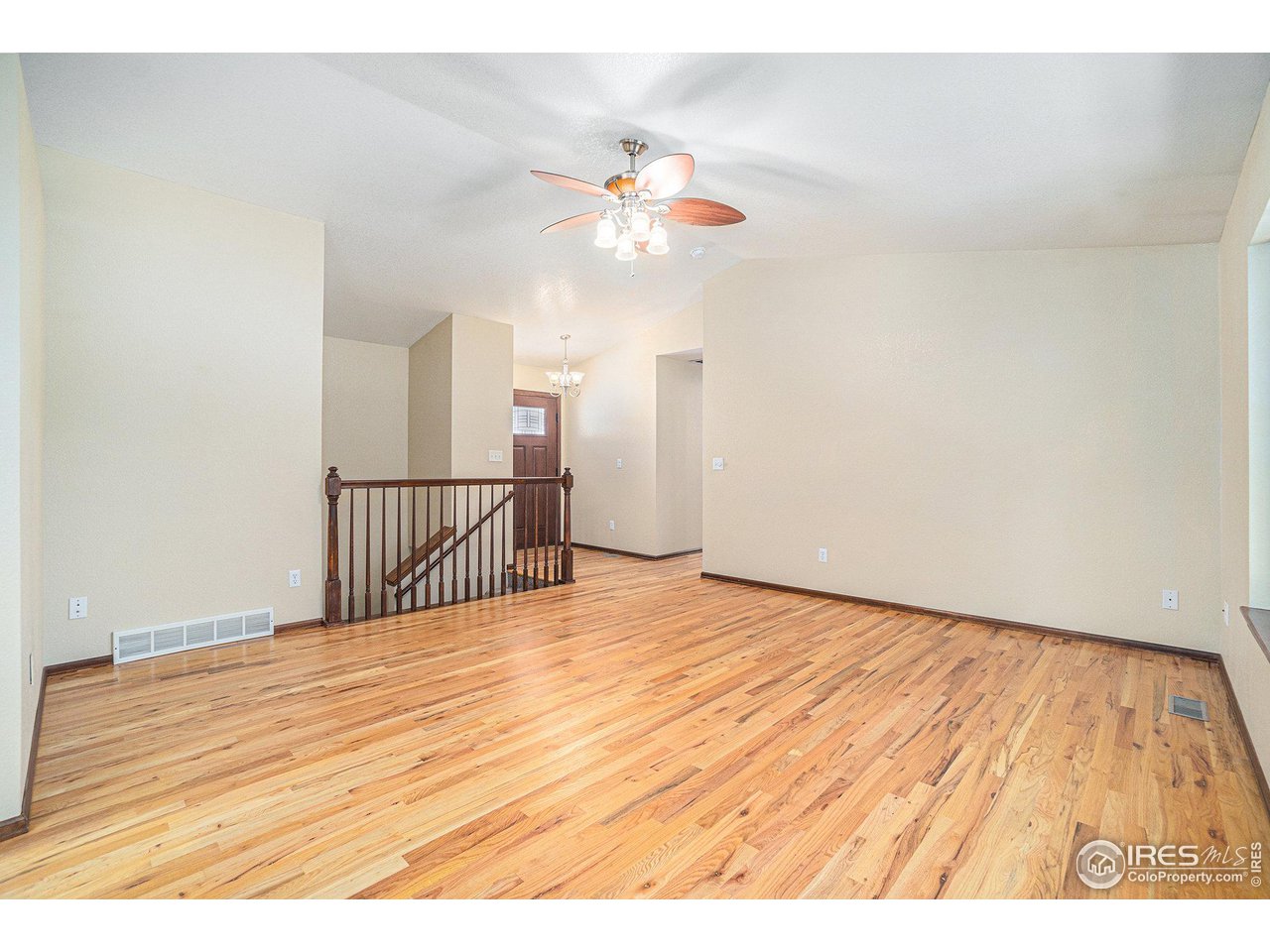 317 N 45th Ave Ct