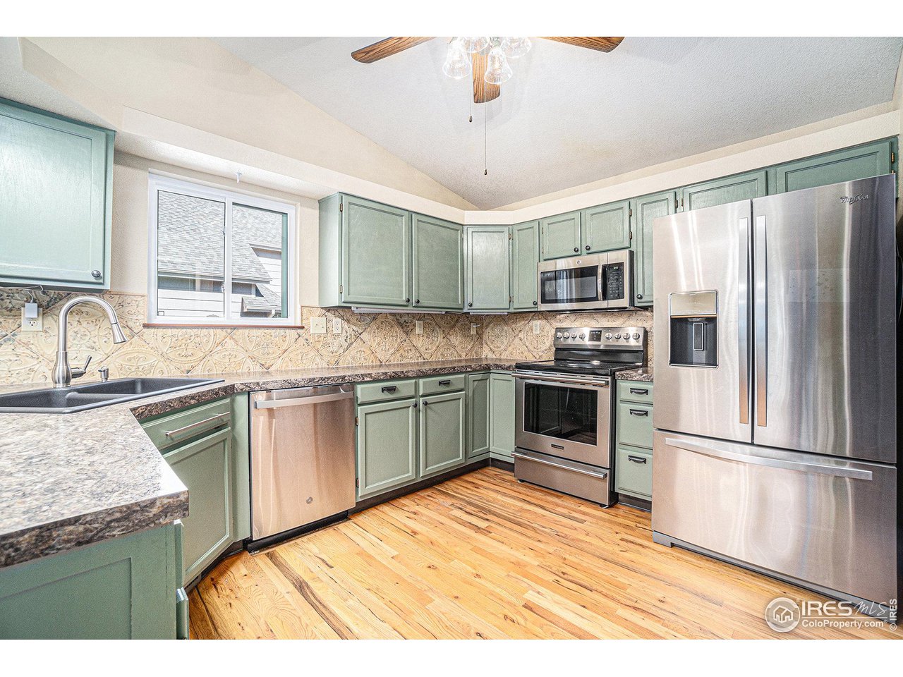 317 N 45th Ave Ct