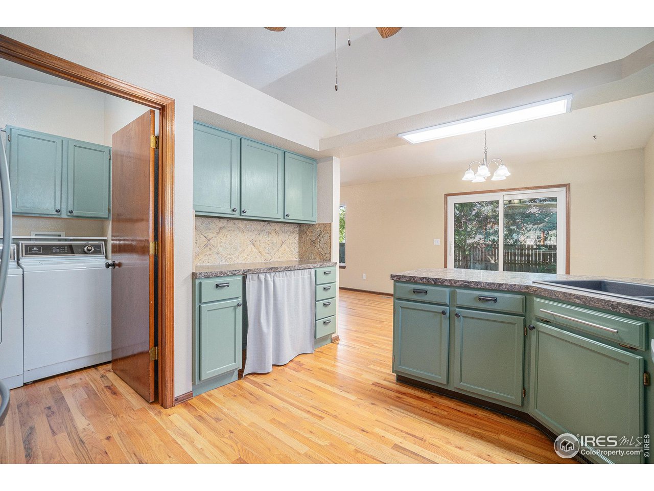 317 N 45th Ave Ct