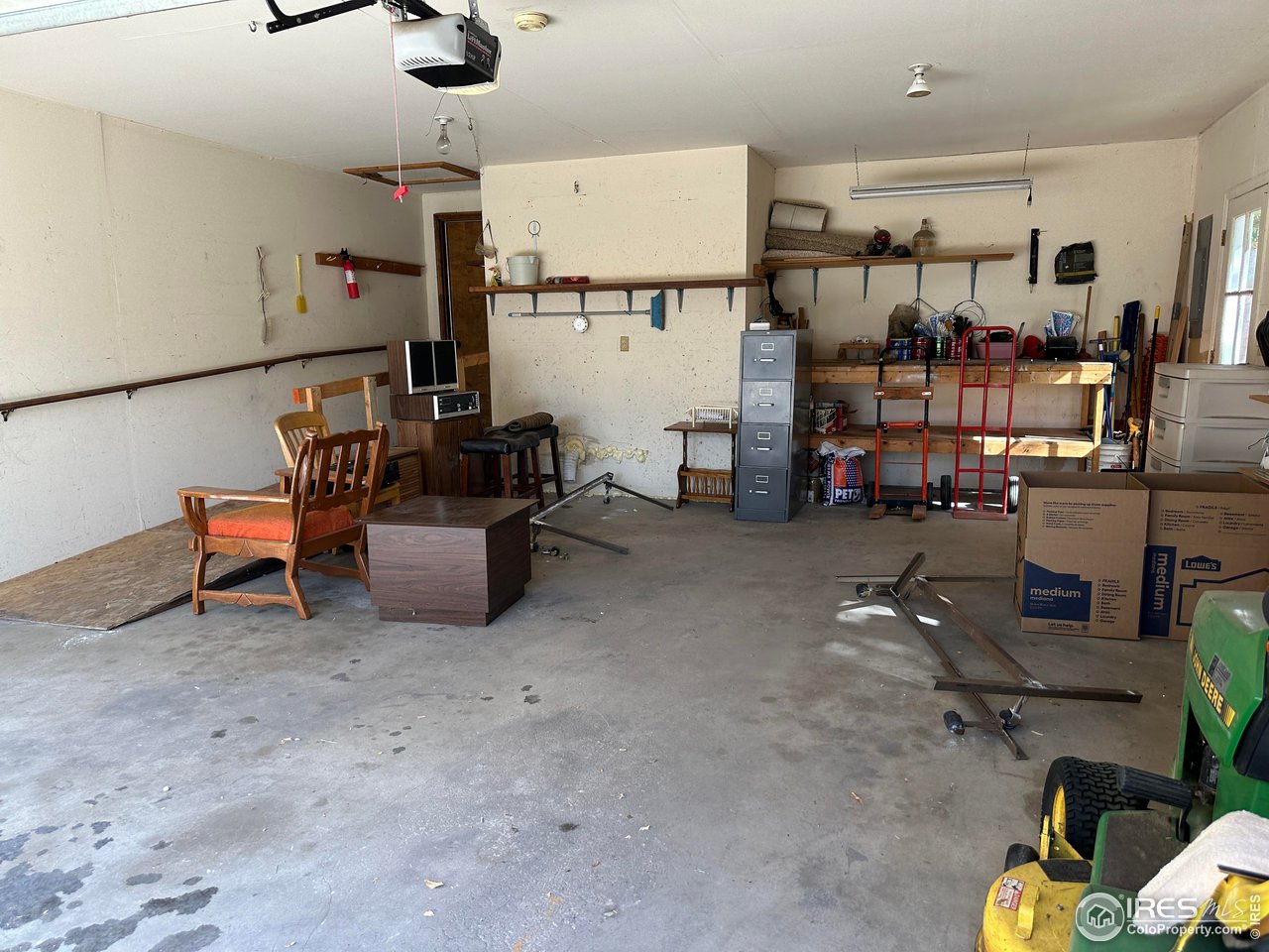 5506 Bitterbush Way