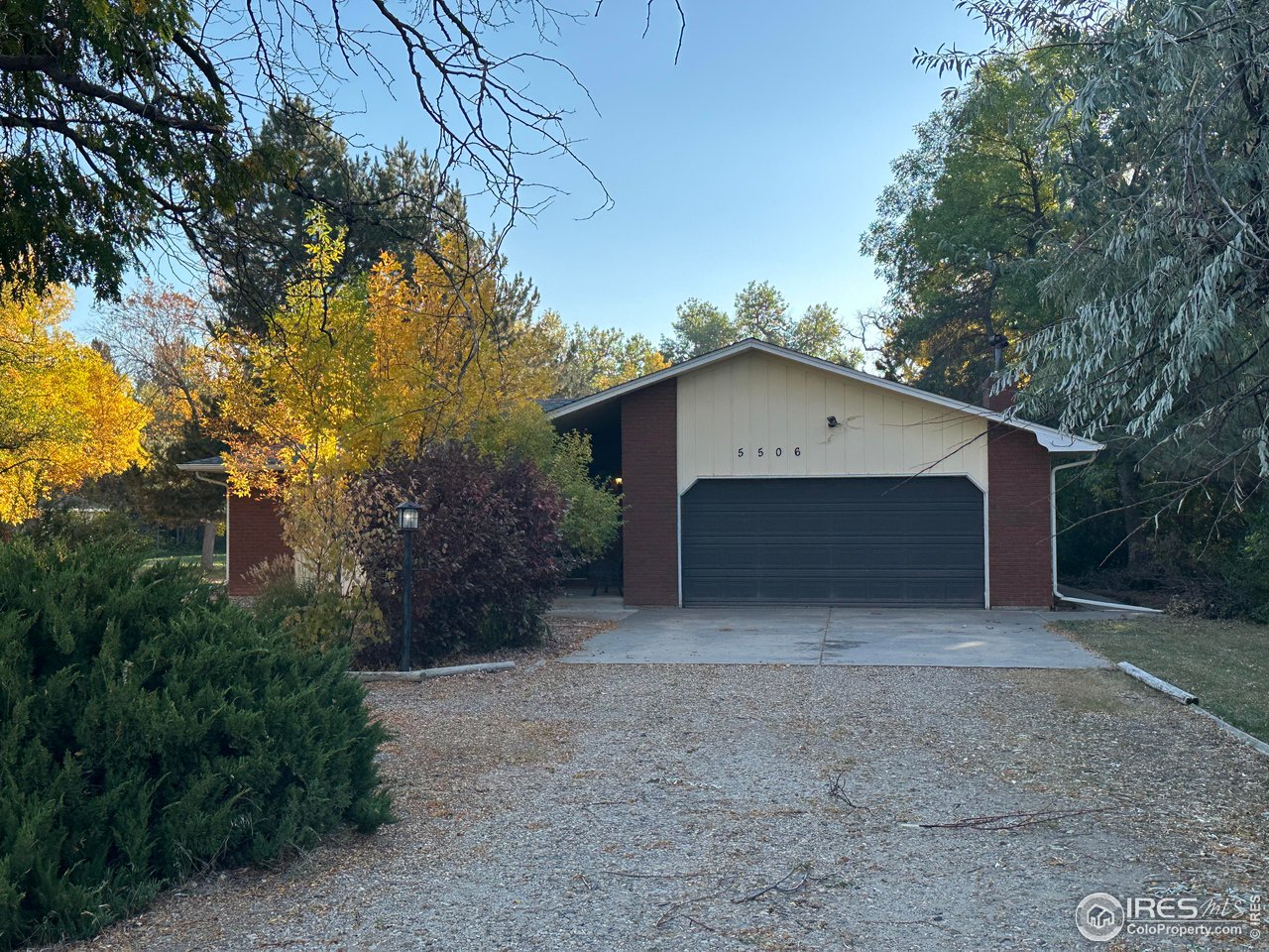 5506 Bitterbush Way