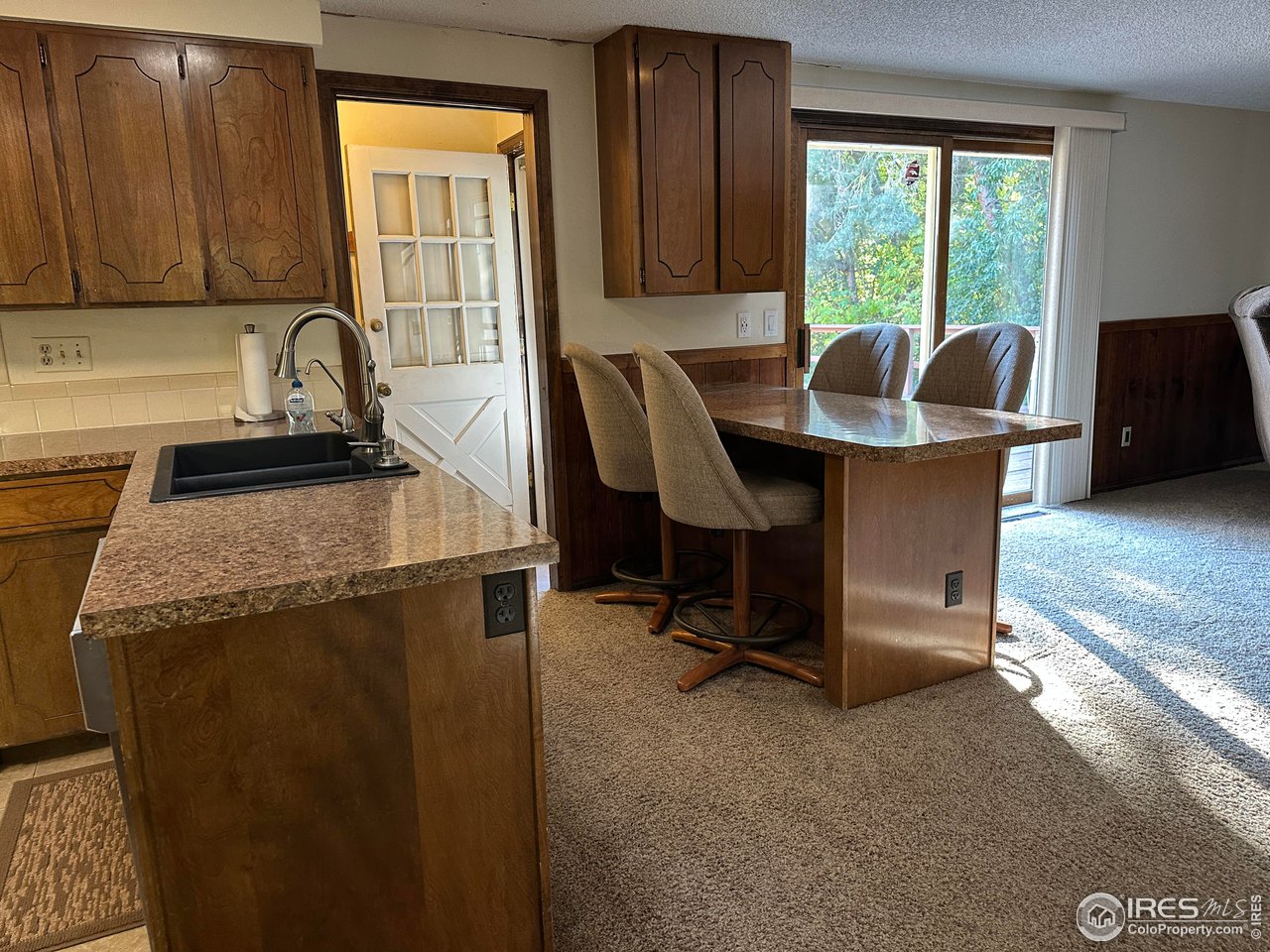 5506 Bitterbush Way