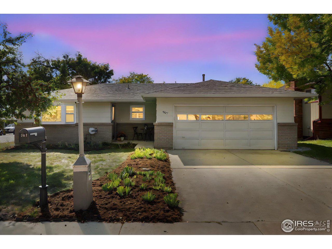 907 Bragg Pl