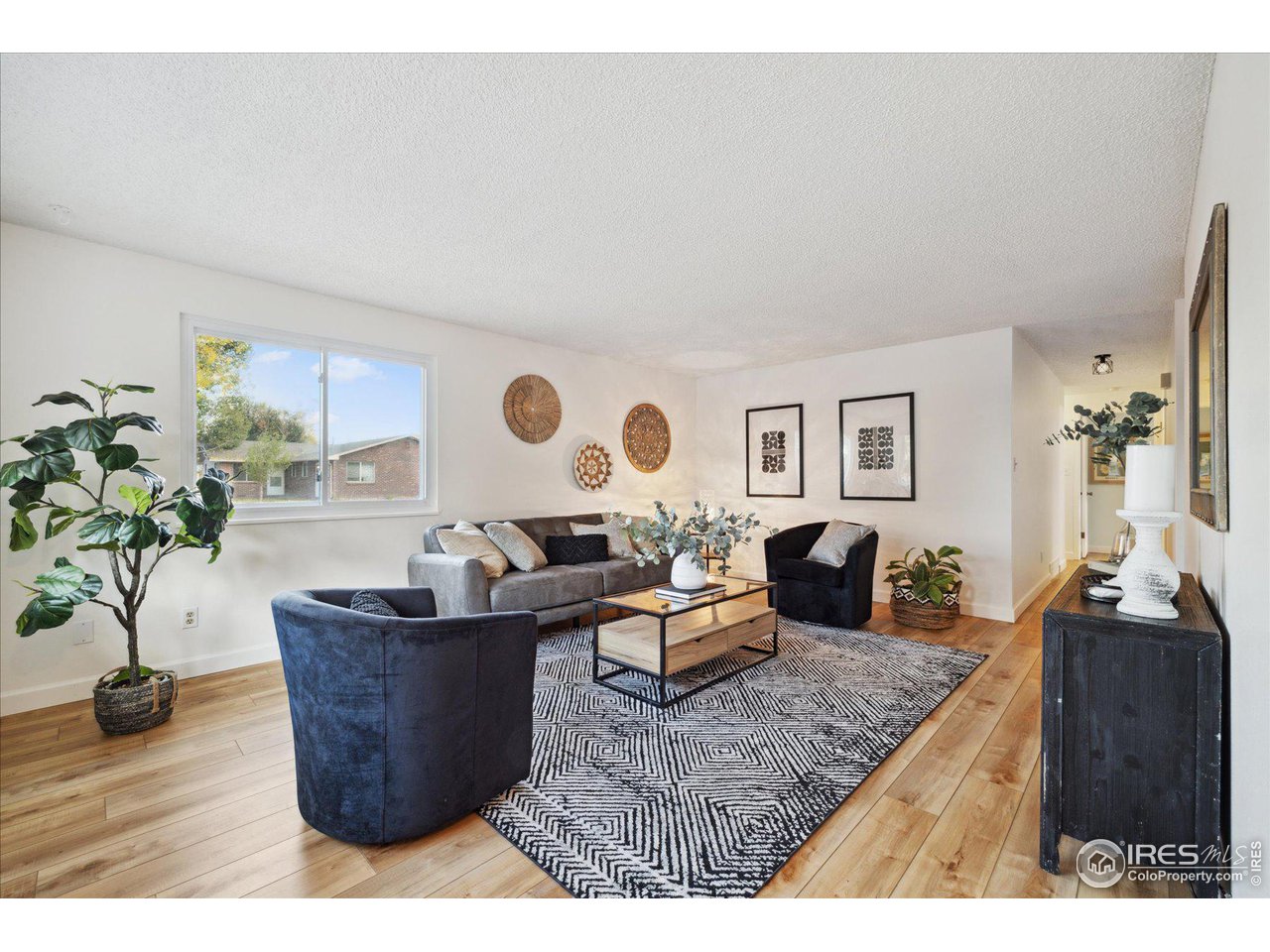 907 Bragg Pl
