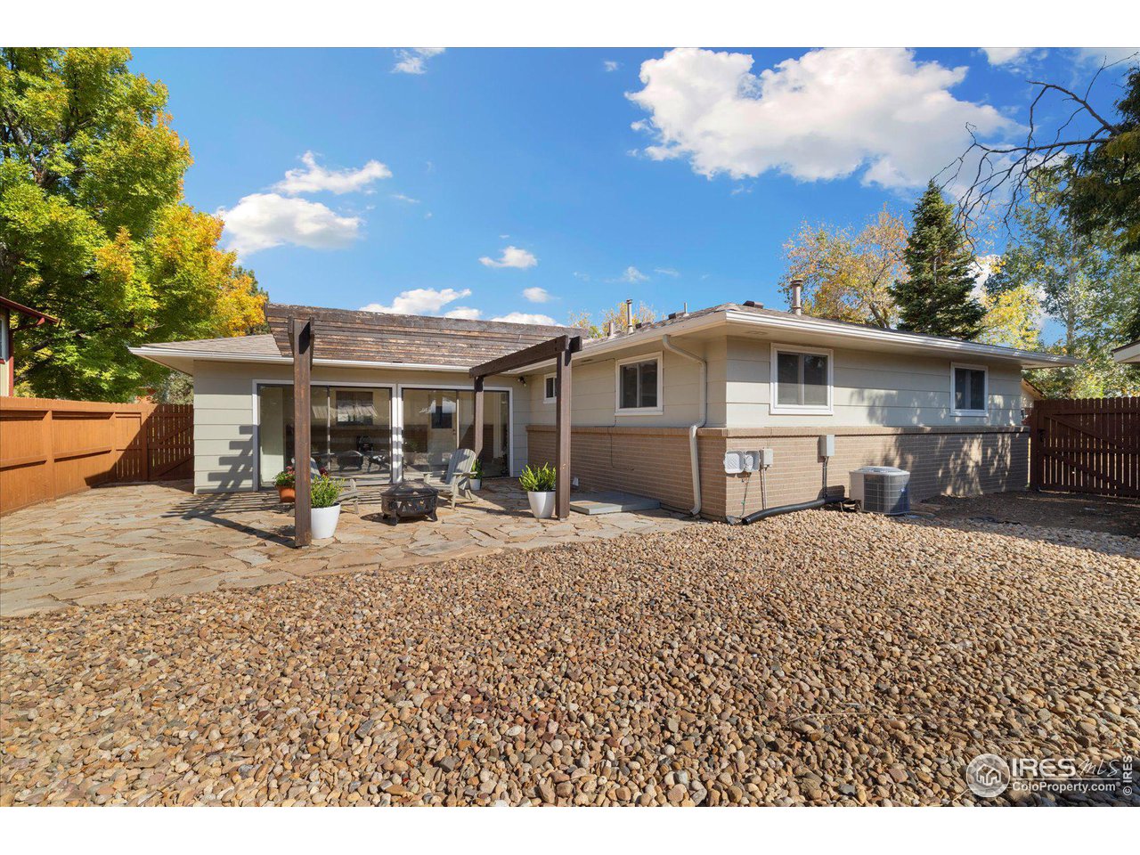 907 Bragg Pl